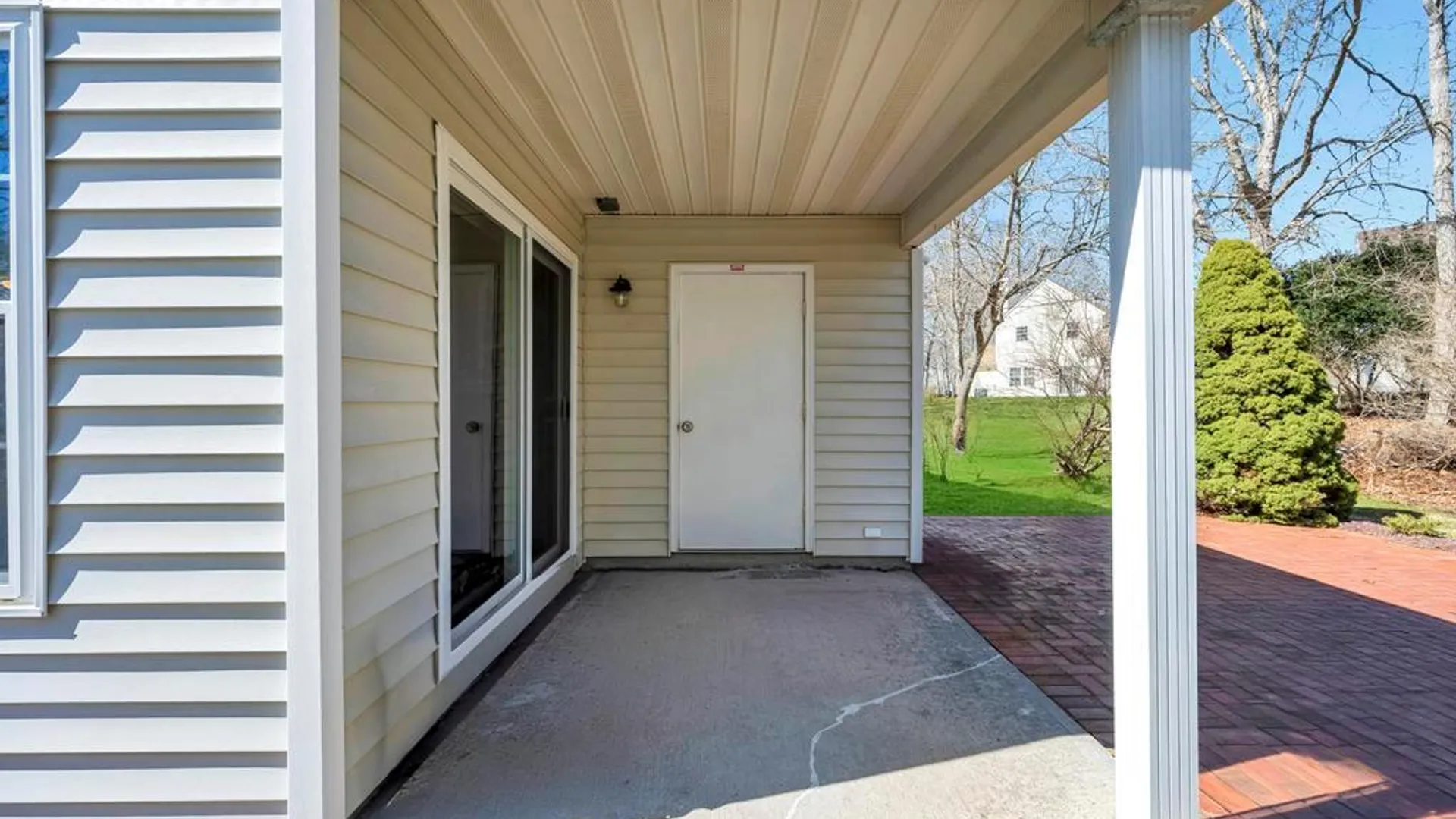 Property at 13 Mallard Path, Coram, NY 11727 5