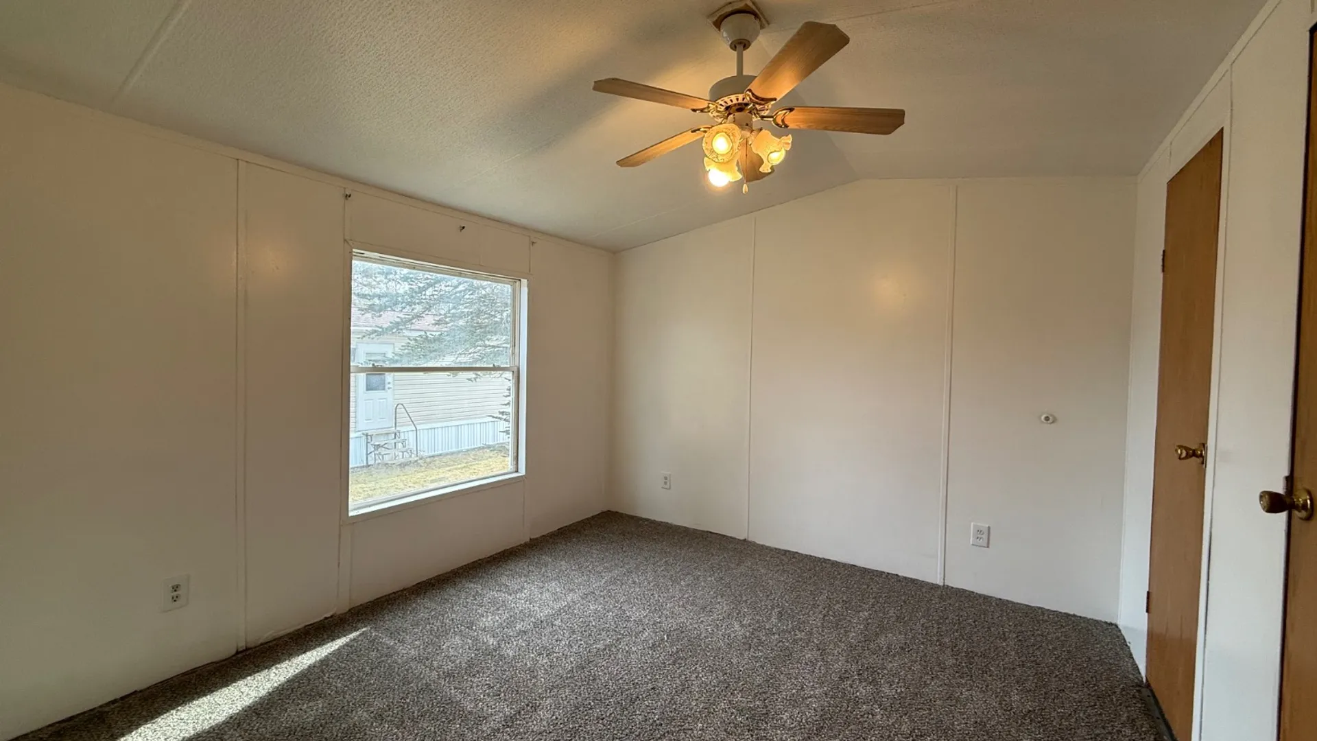 Property at 708 NYS RT 67, Amsterdam, NY 12010 11