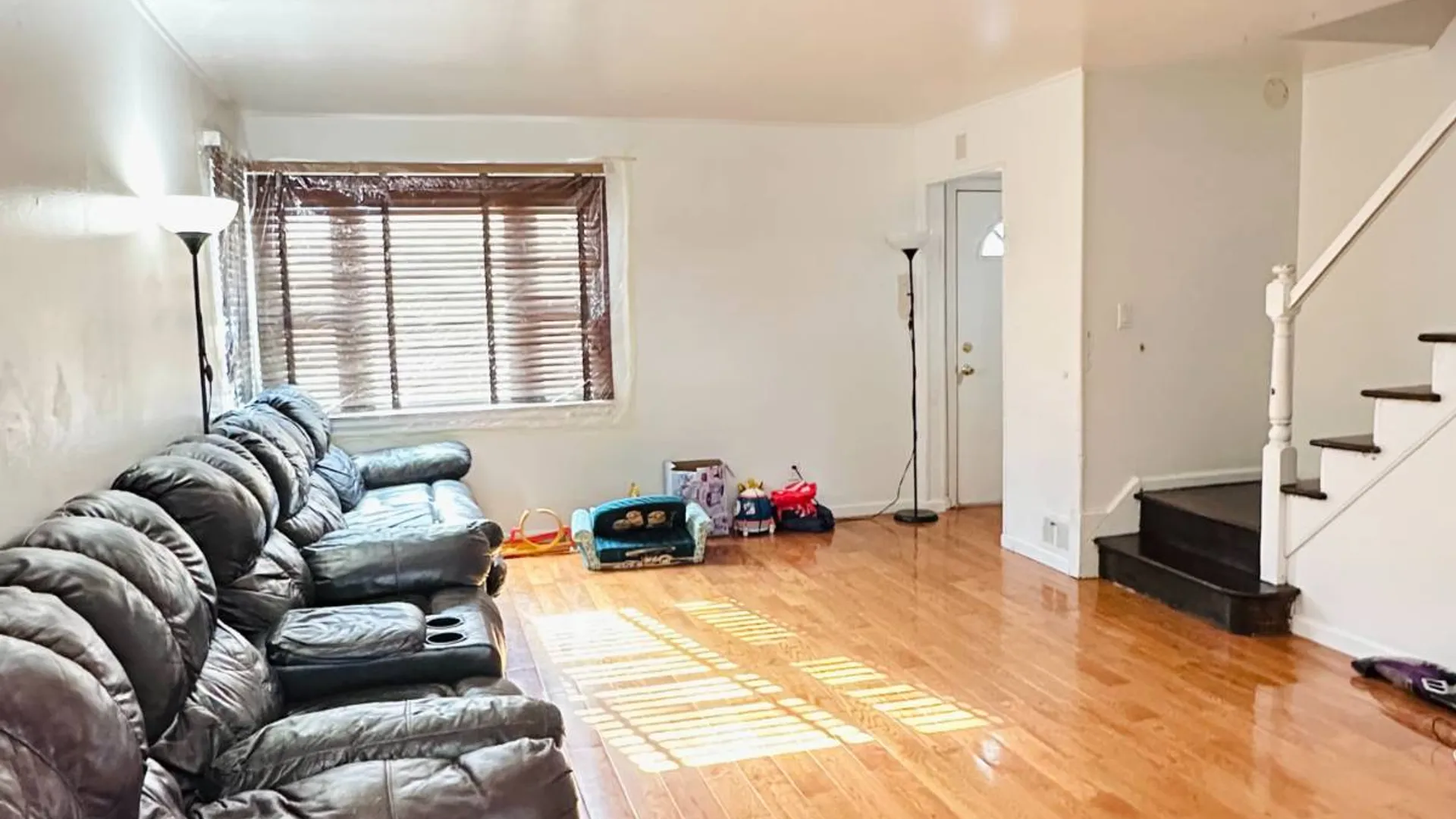 Property at 67-15 215th St, Oakland Gardens, NY 11364 7
