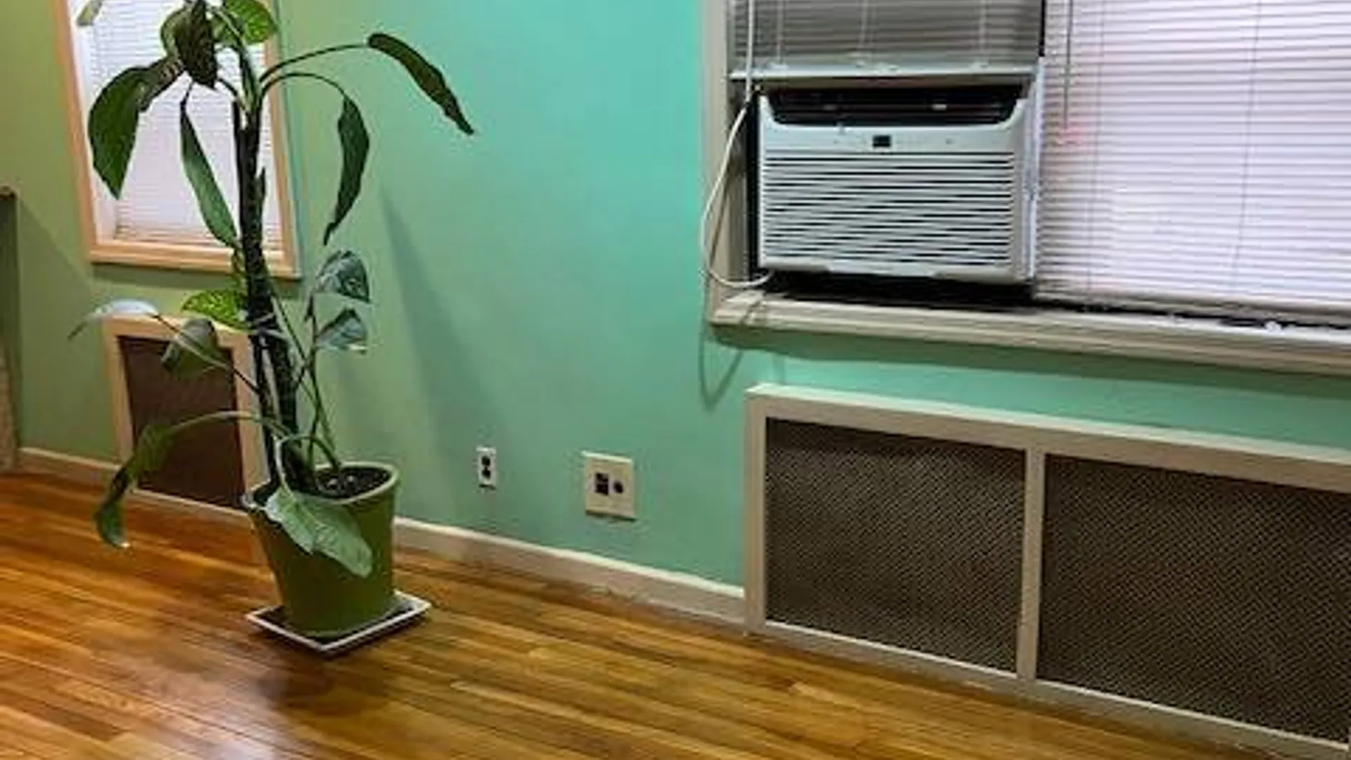 Property at 160-06 Cross Island Pkwy, Whitestone, NY 11357 2