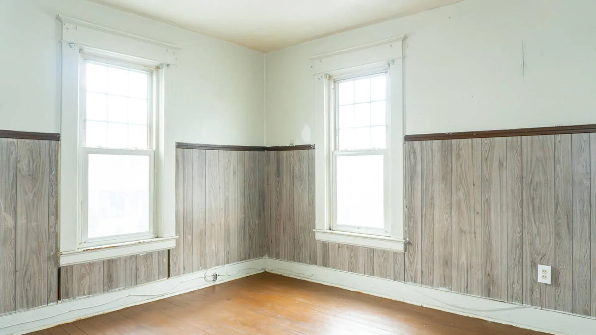 Property at 6 Harvard Street, Schenectady, NY 12304 11