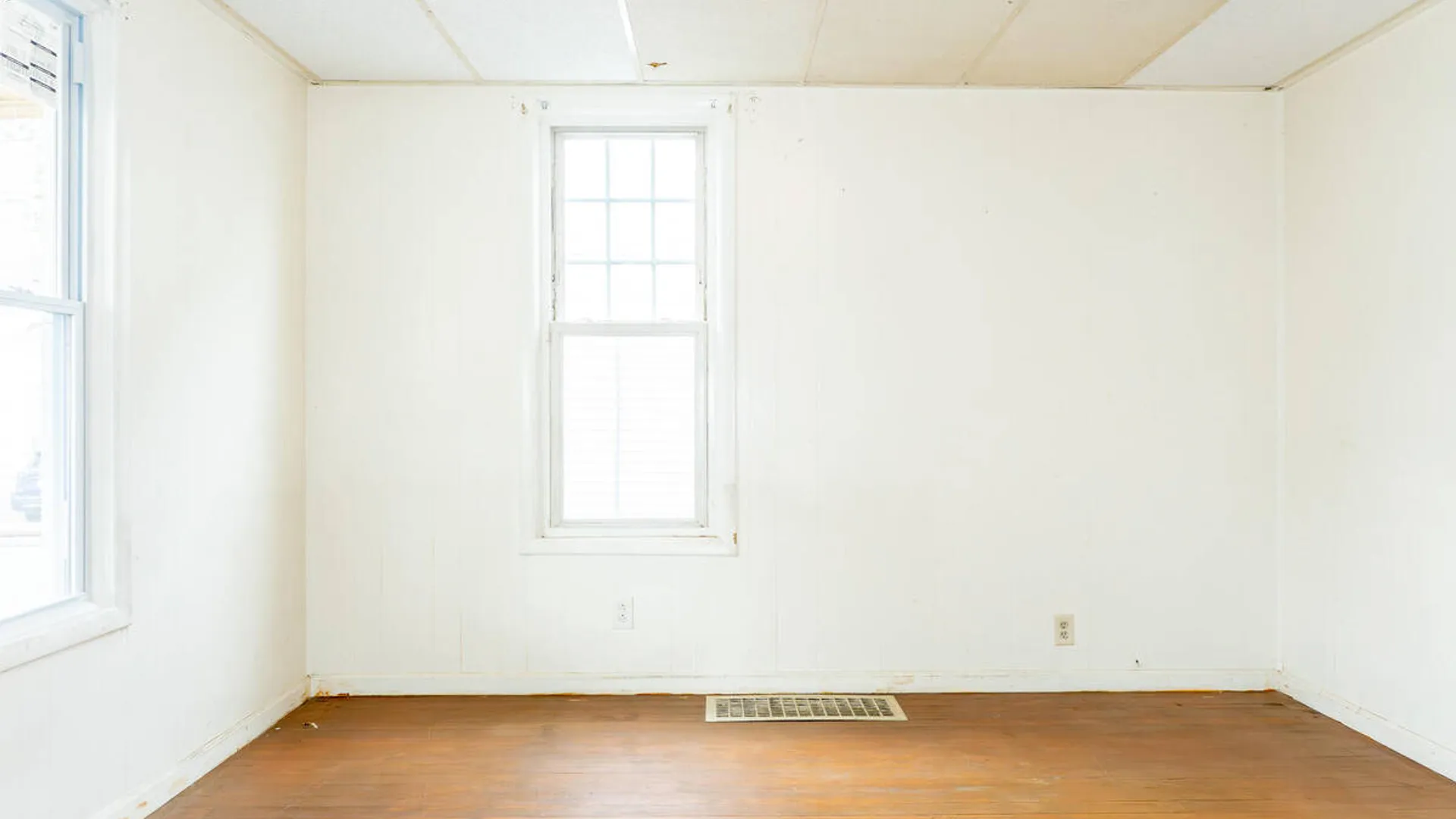 Property at 6 Harvard Street, Schenectady, NY 12304 3