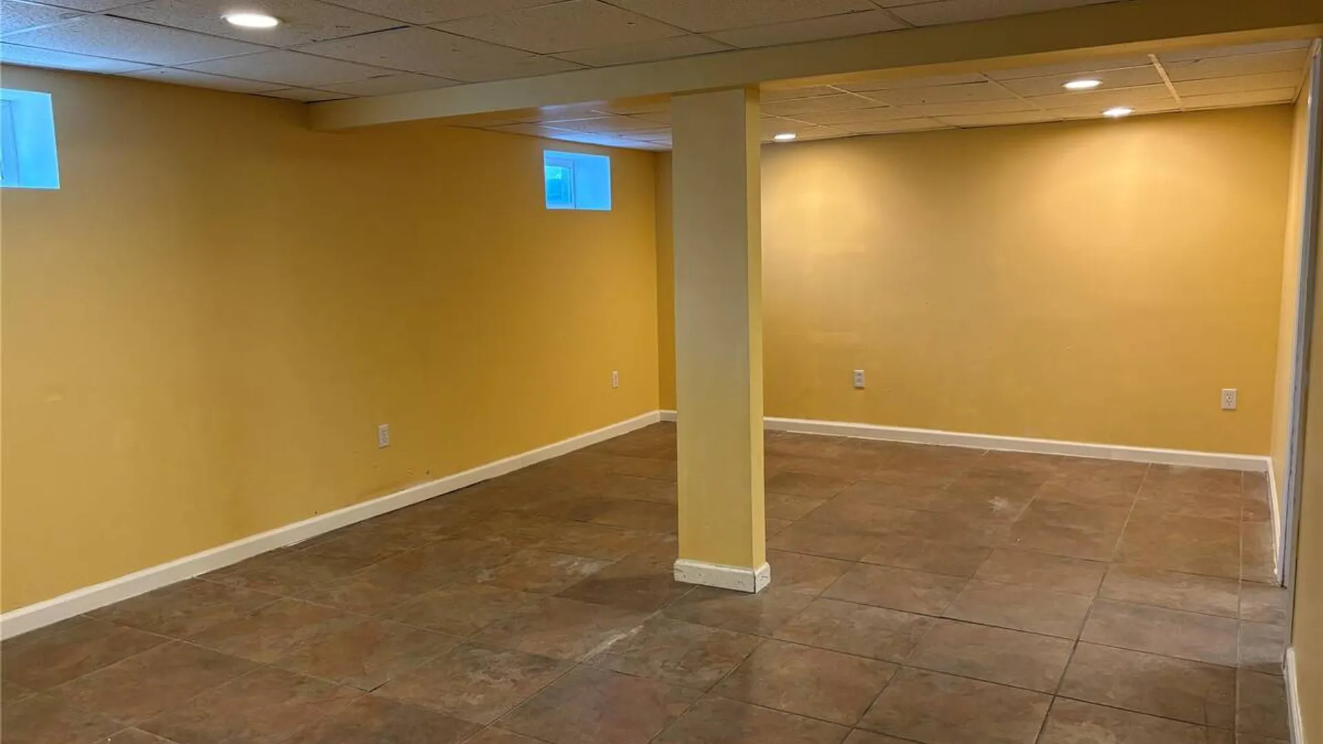 Property at 23 Kime Avenue, North Babylon, NY 11703 17