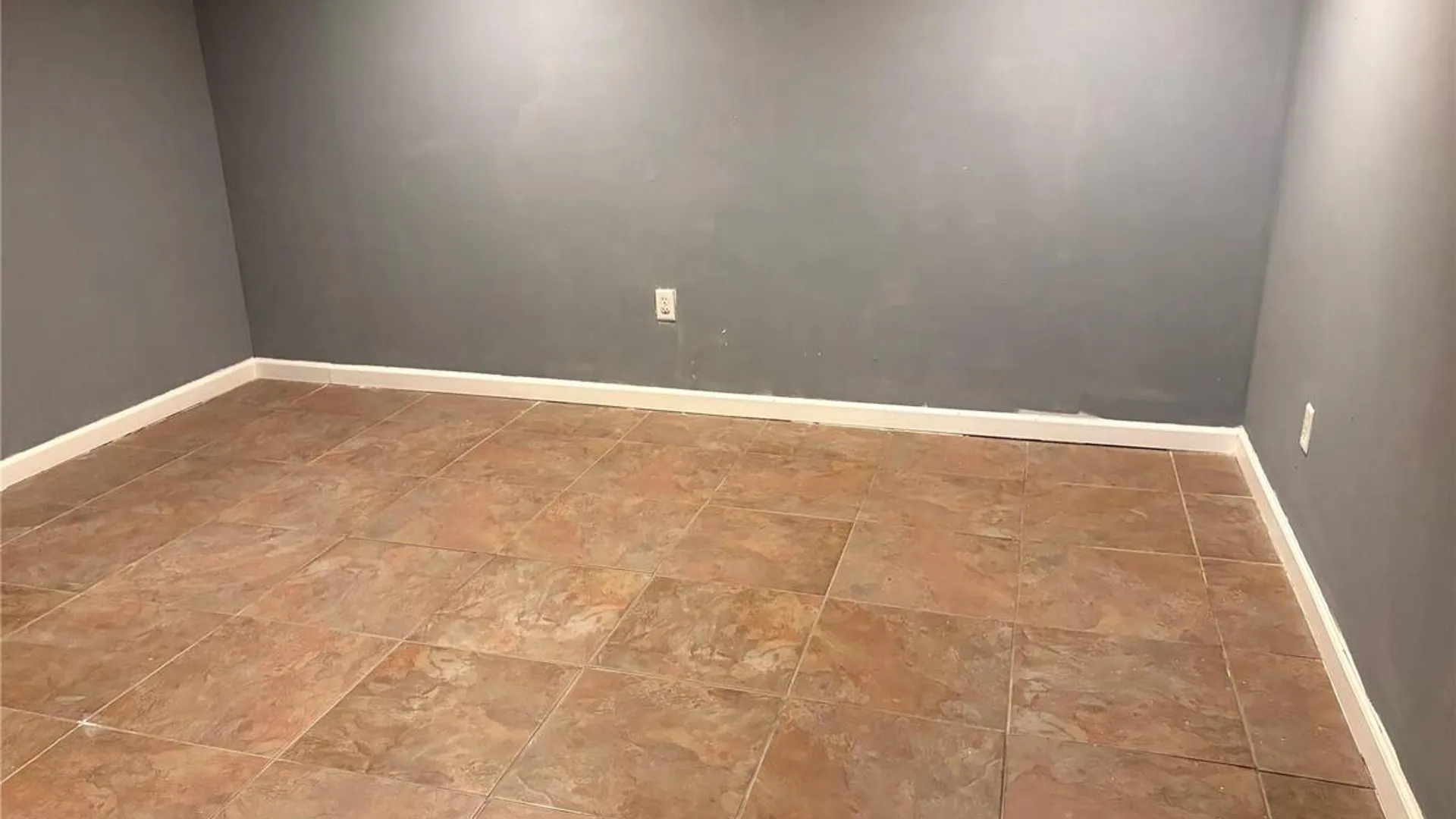 Property at 23 Kime Avenue, North Babylon, NY 11703 18