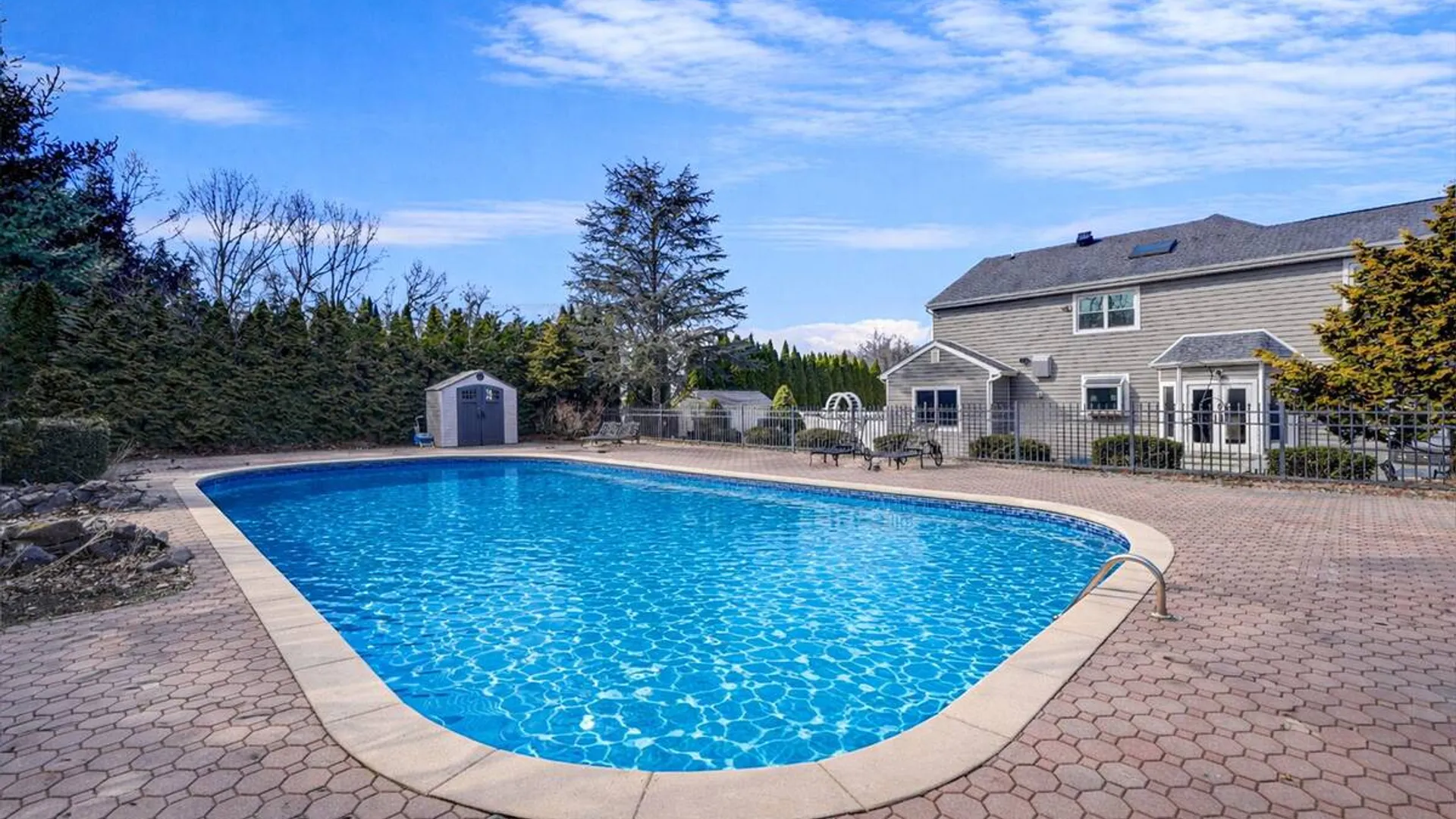 Property at 8 Kimberly Court, Manorville, NY 11949 42