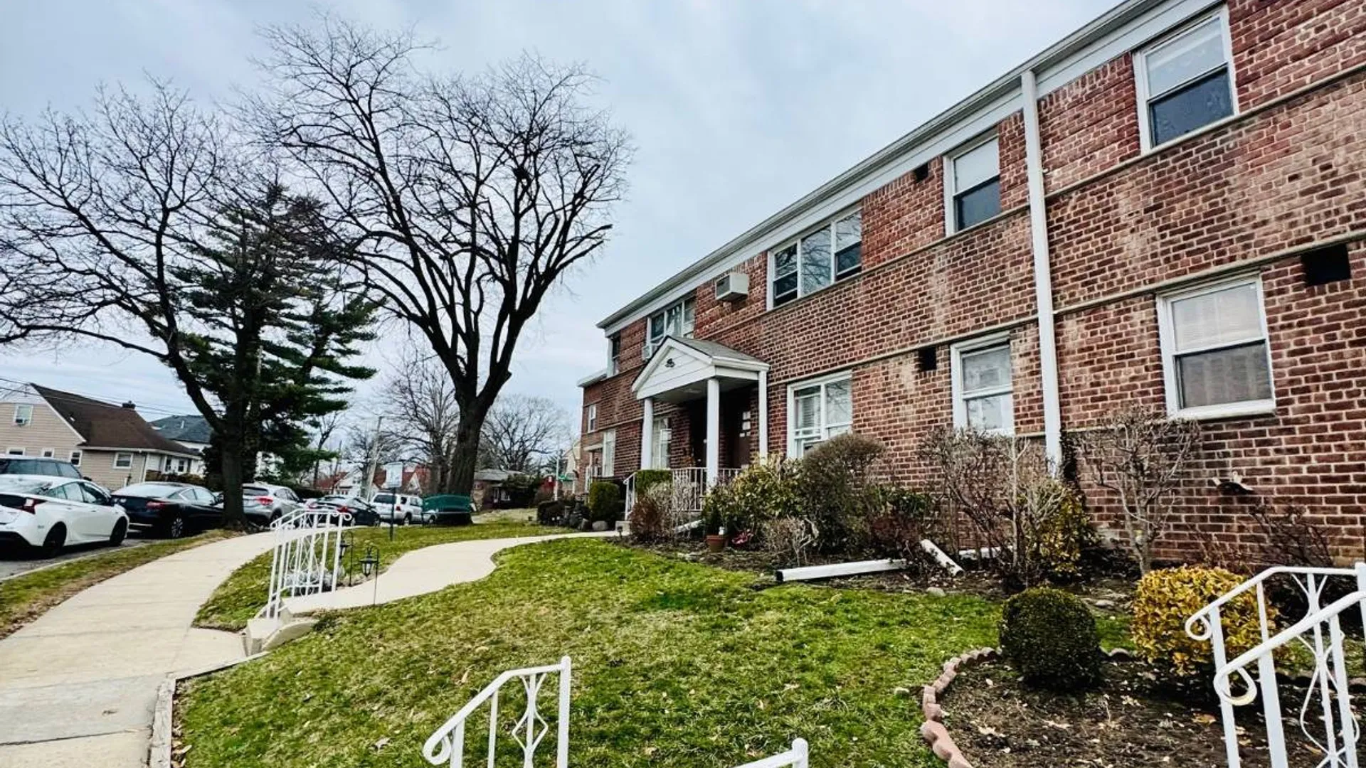Property at 196-07 DUNTON AVE, Hollis, NY 11423 2