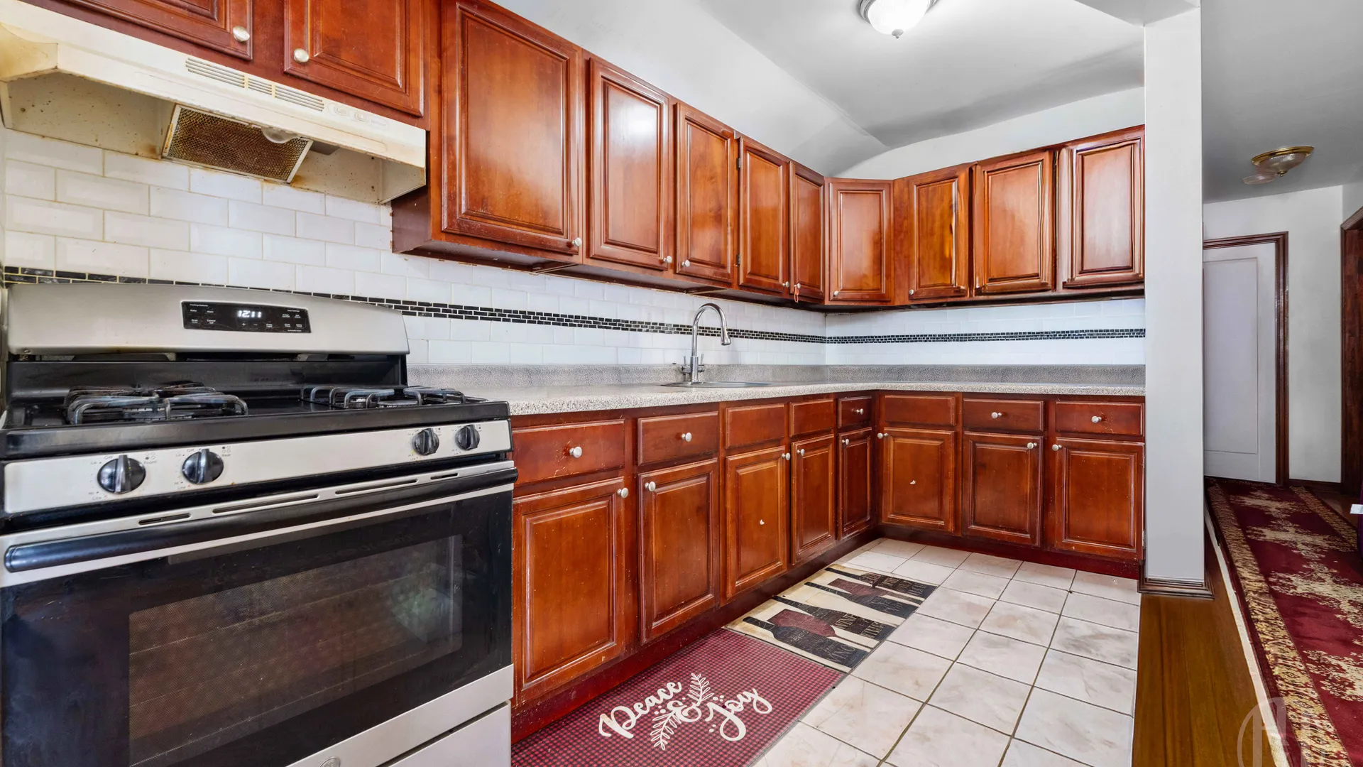 Property at 109 -32 156th St, Queens, NY 11433 5