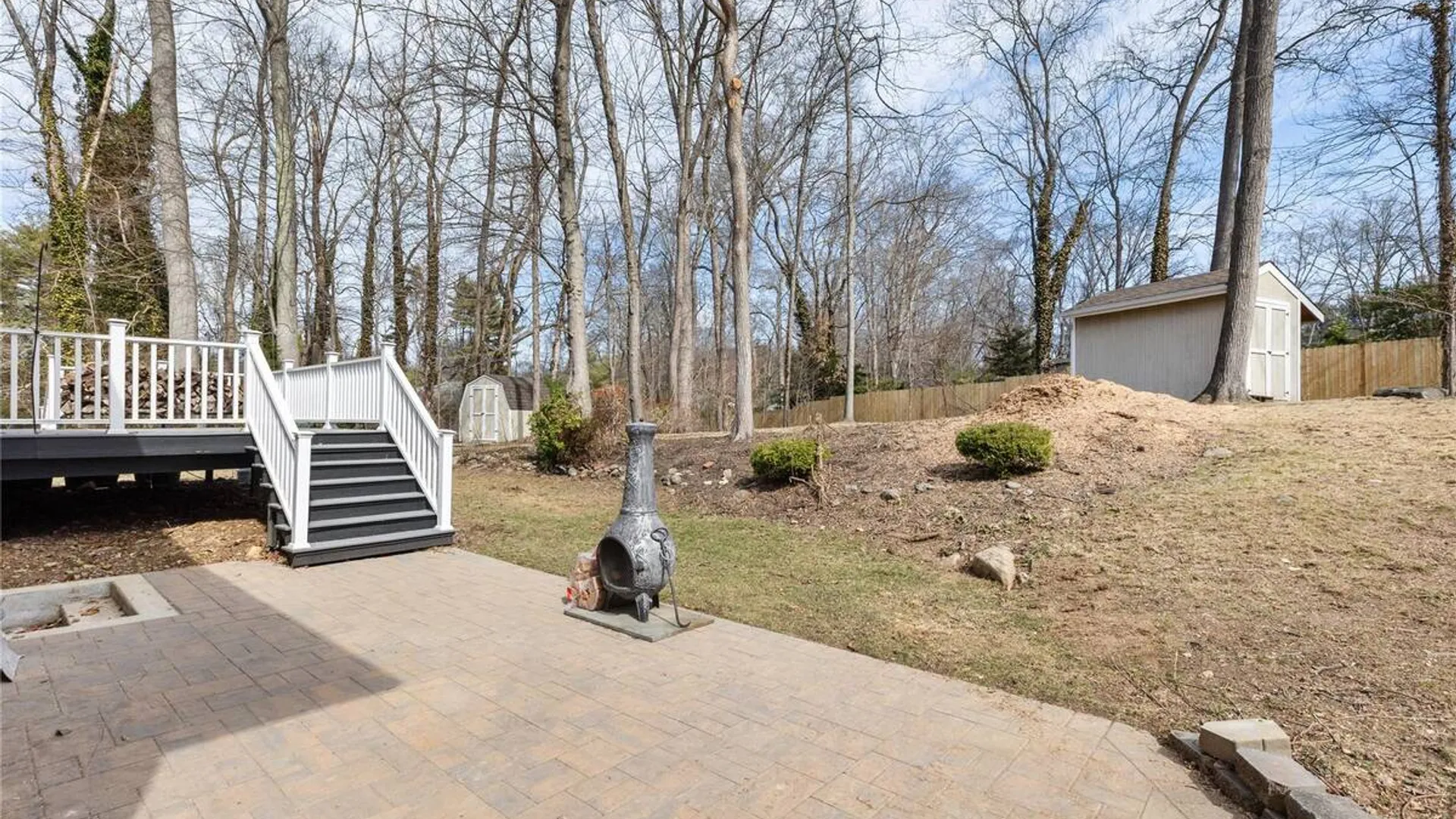 Property at 336 Dix Hills Road, Dix Hills, NY 11747 16