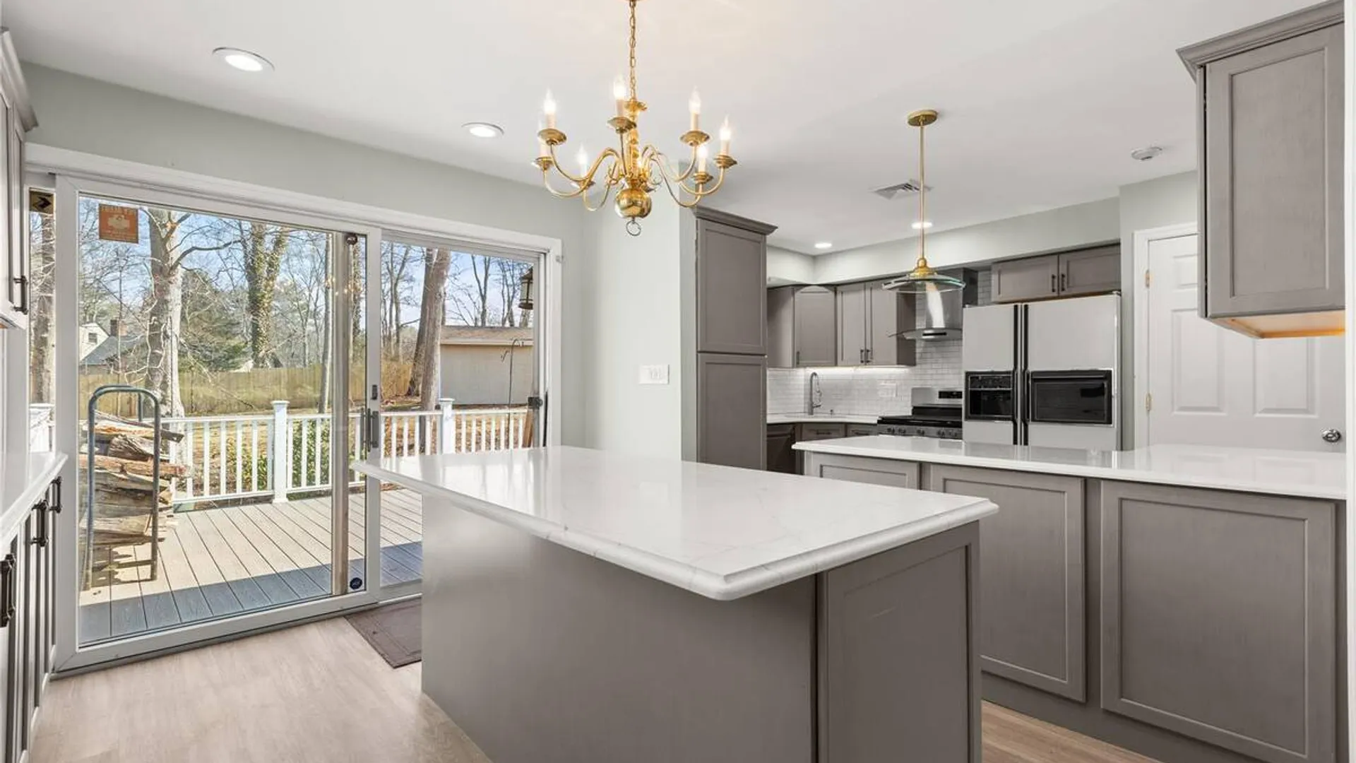 Property at 336 Dix Hills Road, Dix Hills, NY 11747 5
