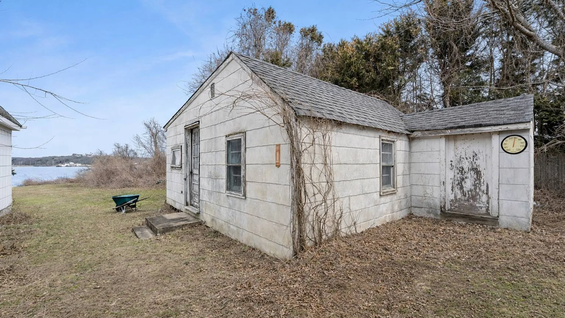 Property at 10 South Elliot Place, Montauk, NY 11954 7