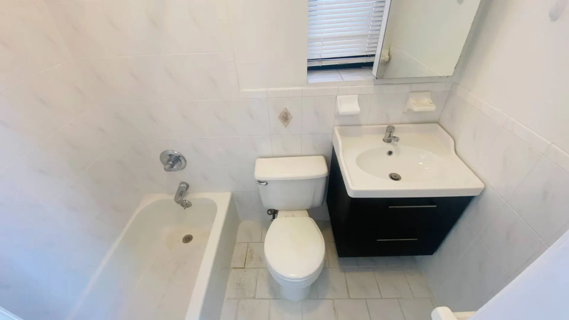 Property at 40-04 36th Ave, Astoria, NY 11101 8