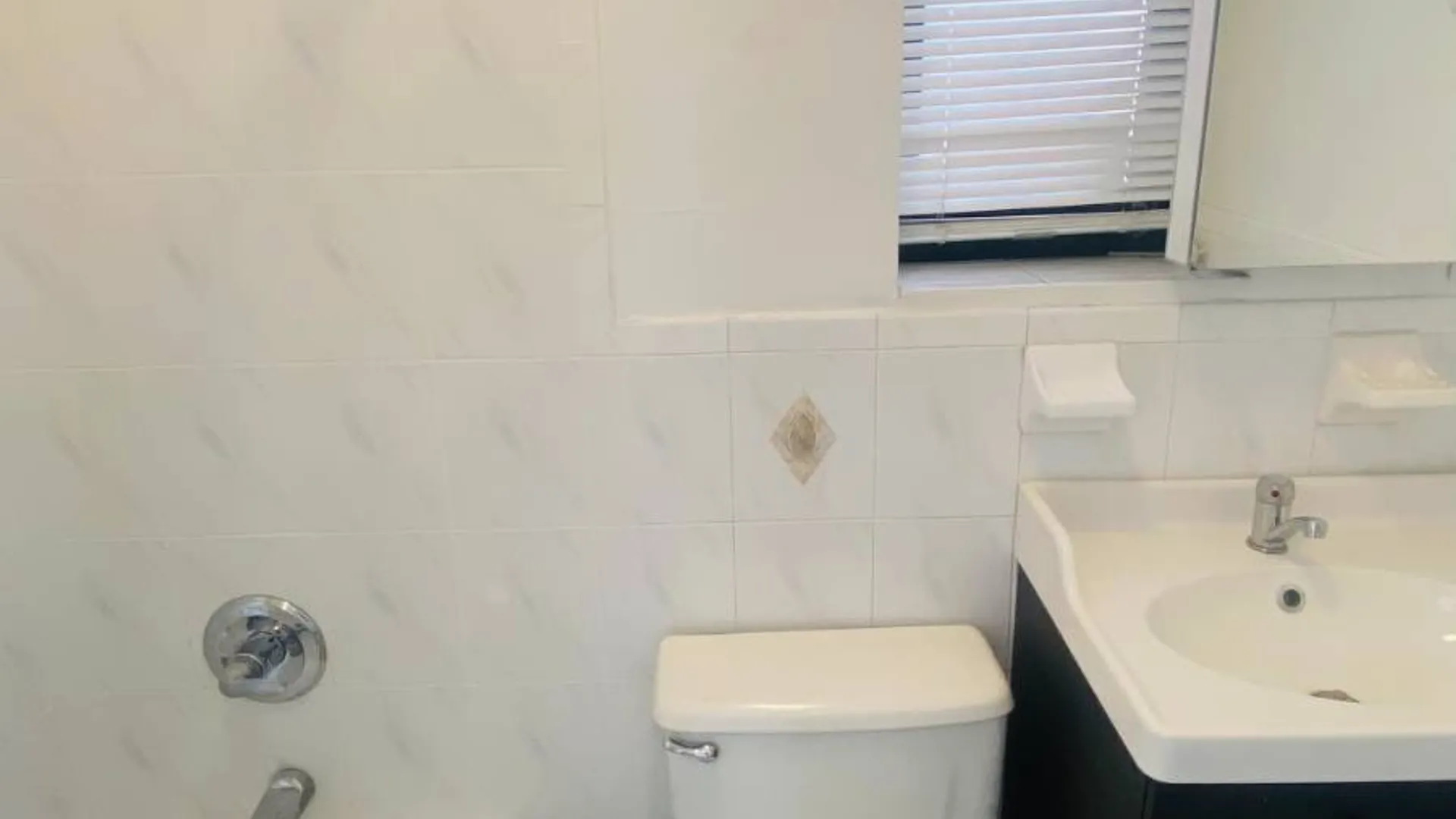 Property at 40-04 36th Ave, Astoria, NY 11101 9