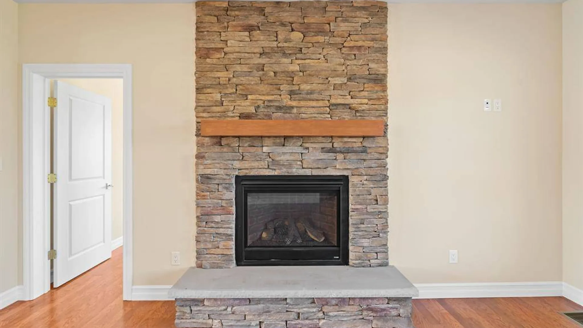 Property at 254 Hull Ave, Clintondale, NY 12515 12