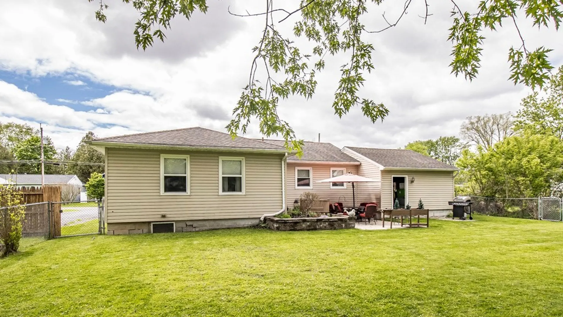 Property at 316 Washburn Drive, DeWitt, NY 13057 40