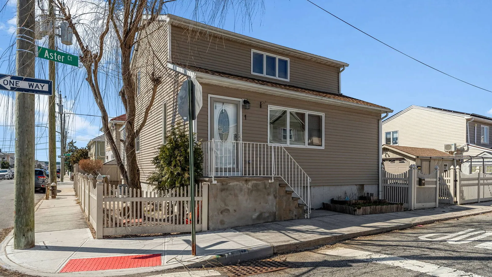 Property at 1 Astor ct, Brooklyn, NY 11229 2