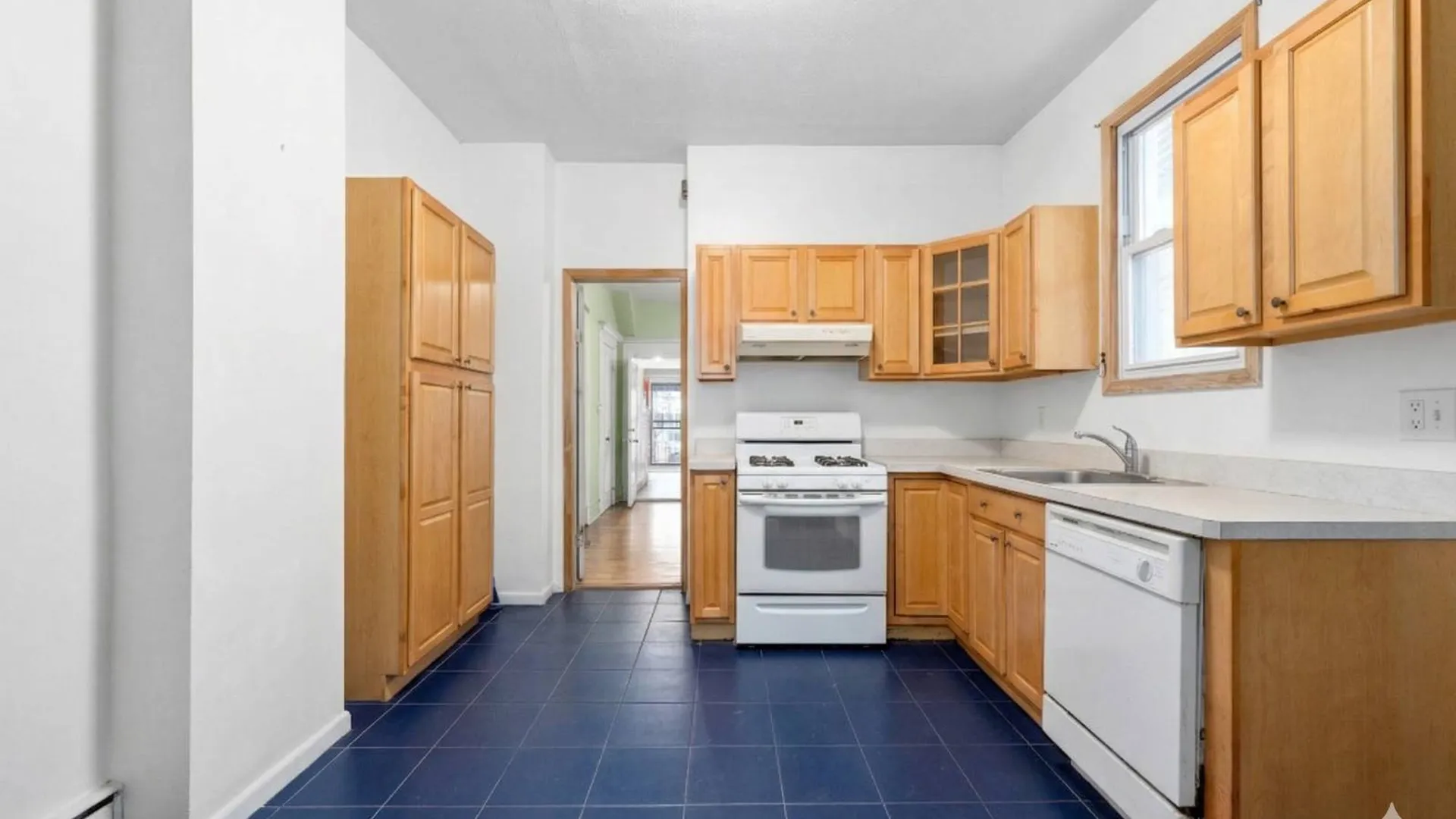 Property at 1290 Prospect Avenue, Brooklyn, NY 11218 7