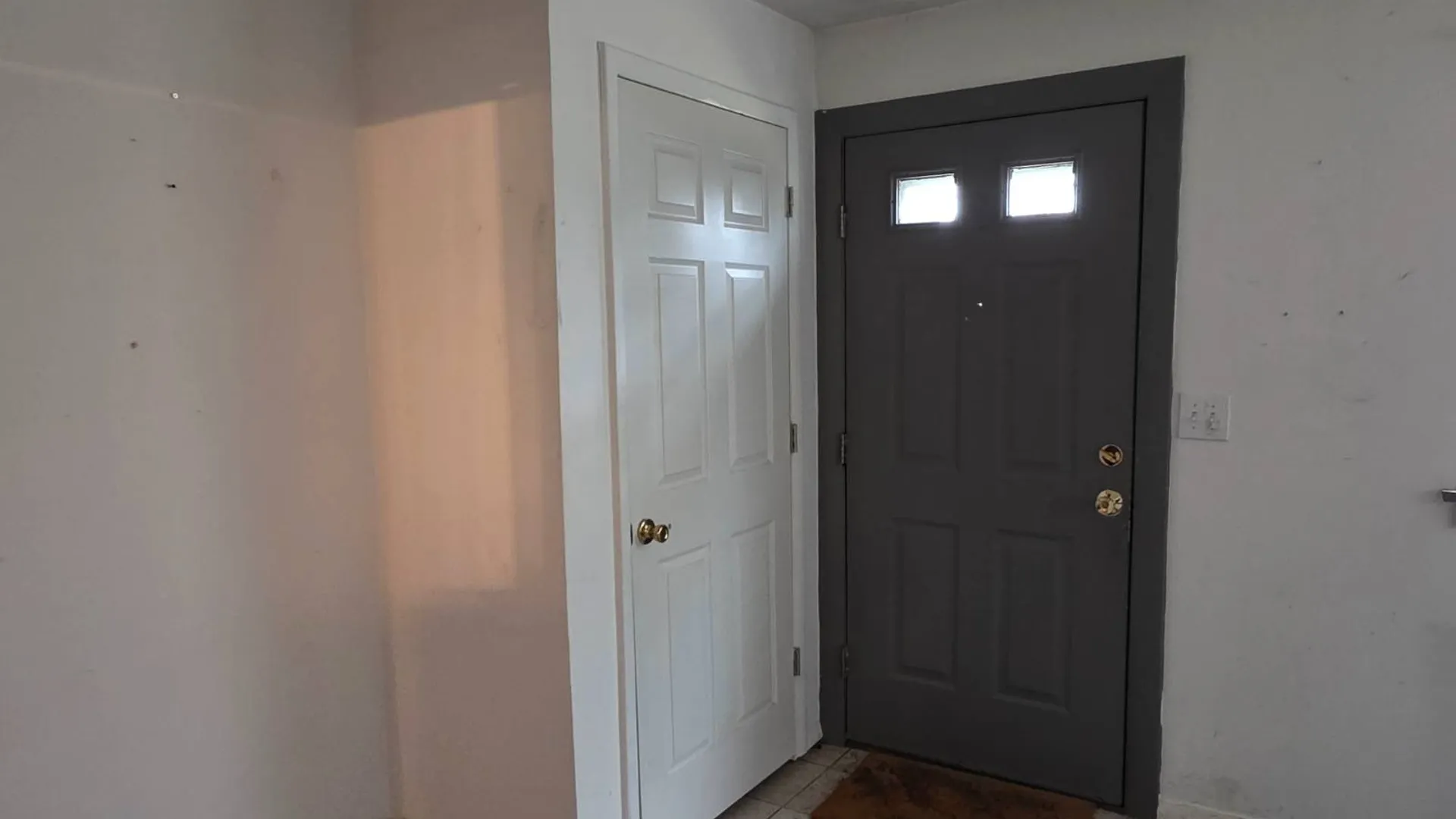 Property at 13 Lincoln Rd, North Syracuse, NY 13212 4