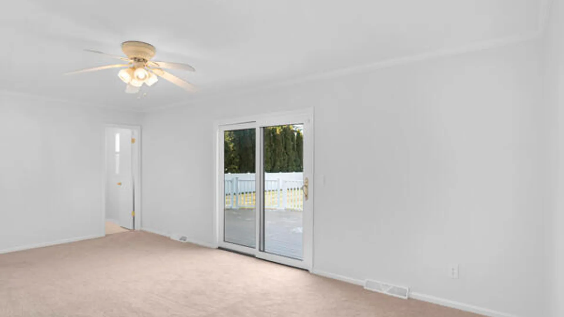 Property at 1083 McKinley Avenue, Rotterdam, NY 12303 15