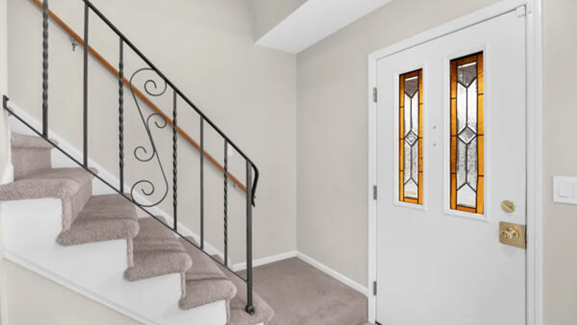 Property at 1083 McKinley Avenue, Rotterdam, NY 12303 21