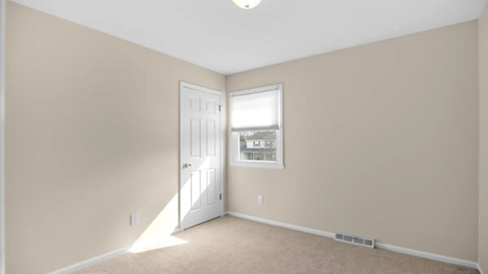 Property at 1083 McKinley Avenue, Rotterdam, NY 12303 23