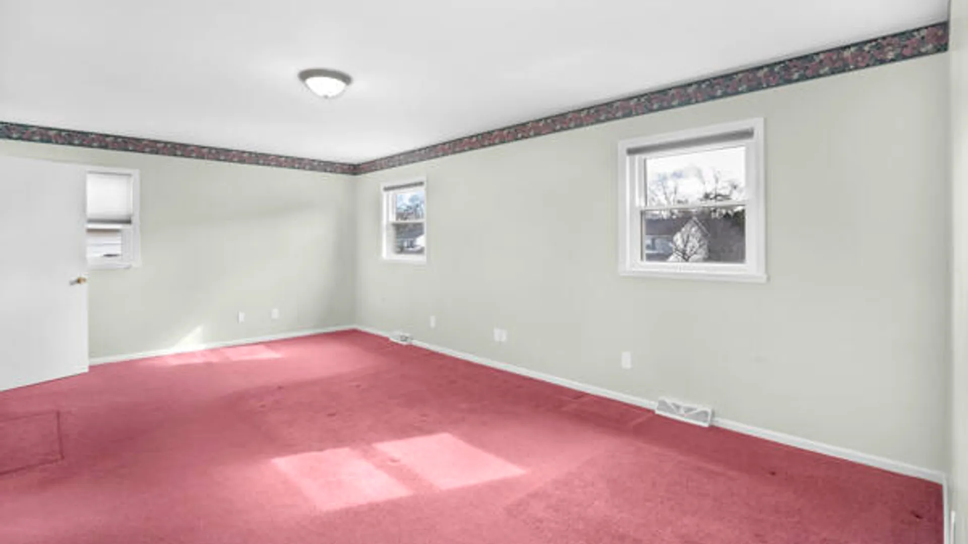 Property at 1083 McKinley Avenue, Rotterdam, NY 12303 29