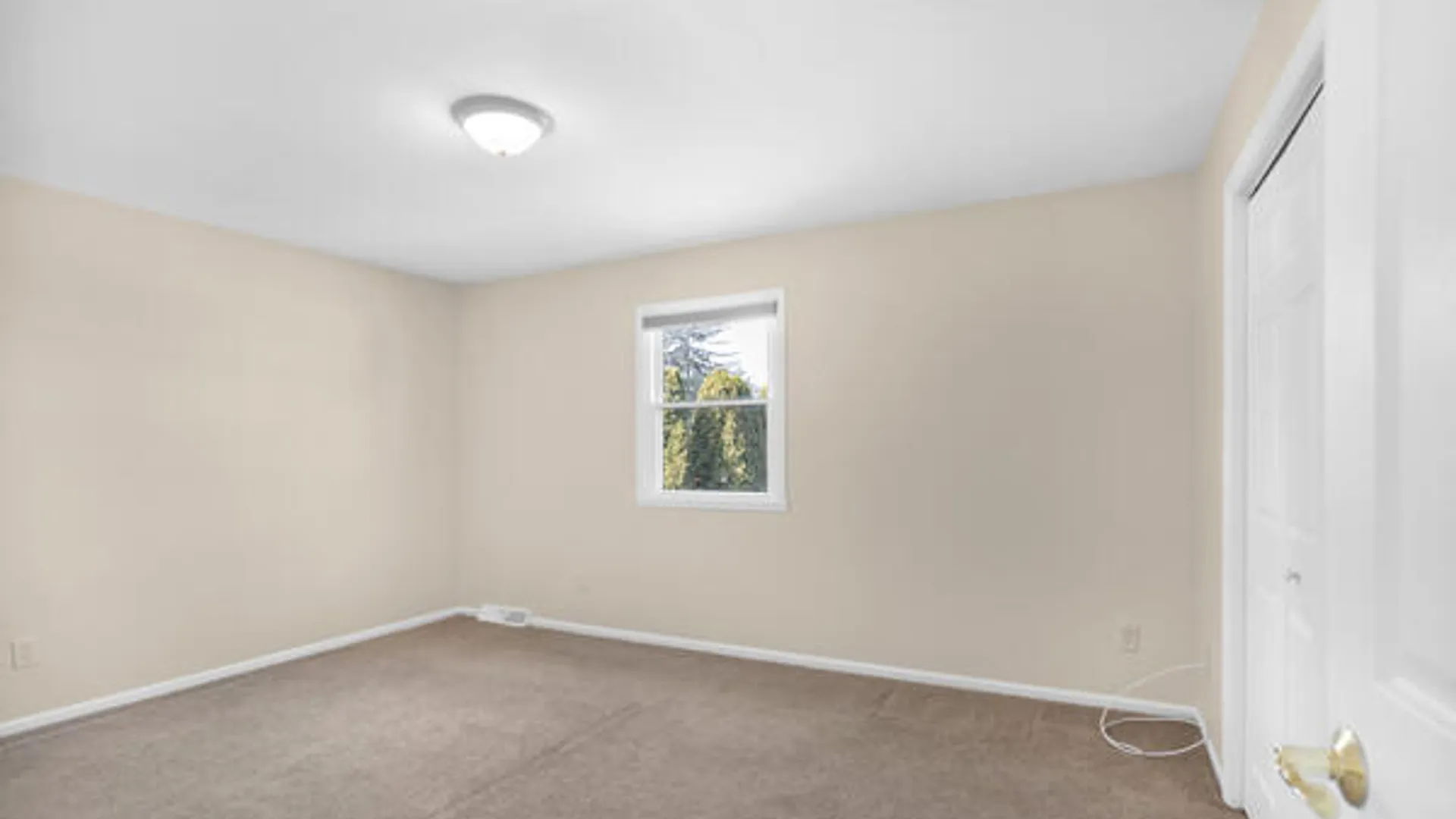 Property at 1083 McKinley Avenue, Rotterdam, NY 12303 38