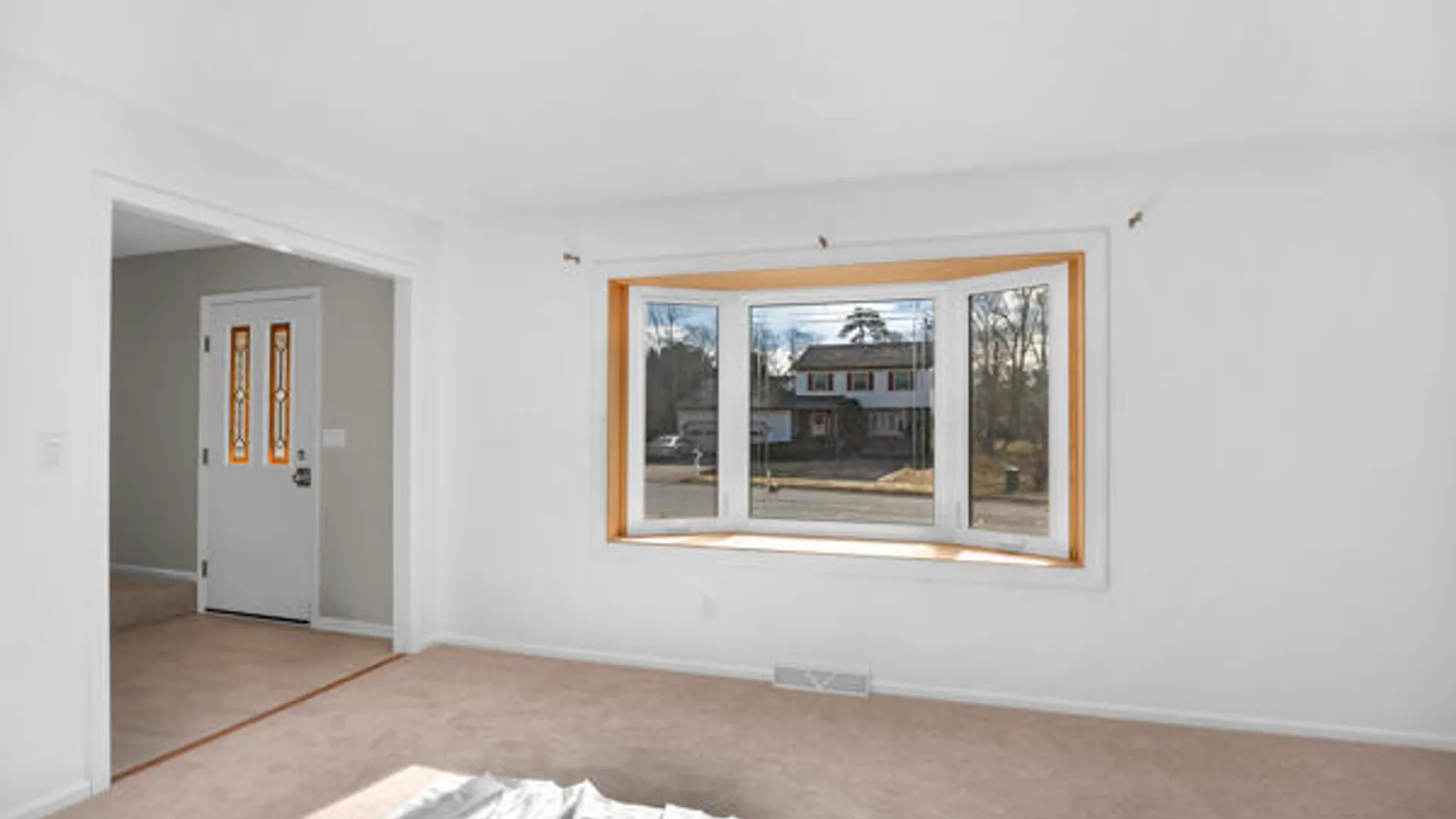 Property at 1083 McKinley Avenue, Rotterdam, NY 12303 5