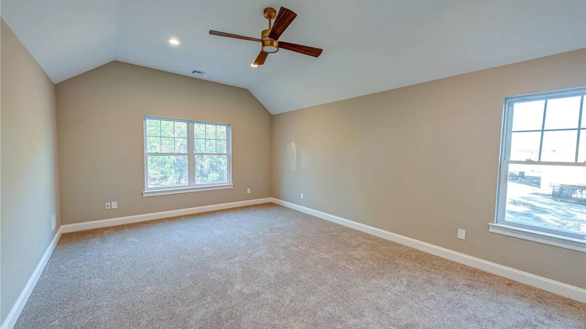 Property at 457 Pond Path, East Setauket, NY 11733 14