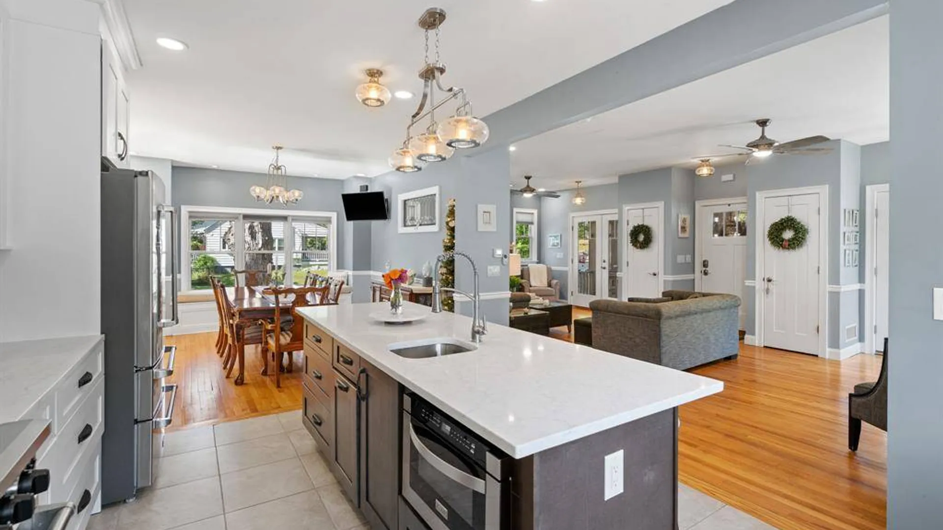 Property at 42 Colonial Ave, Warwick, NY 10990 6