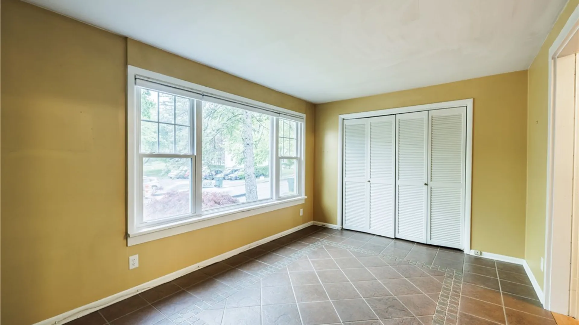 Property at 100 Highland Ave #1, Rochester, NY 14620 12
