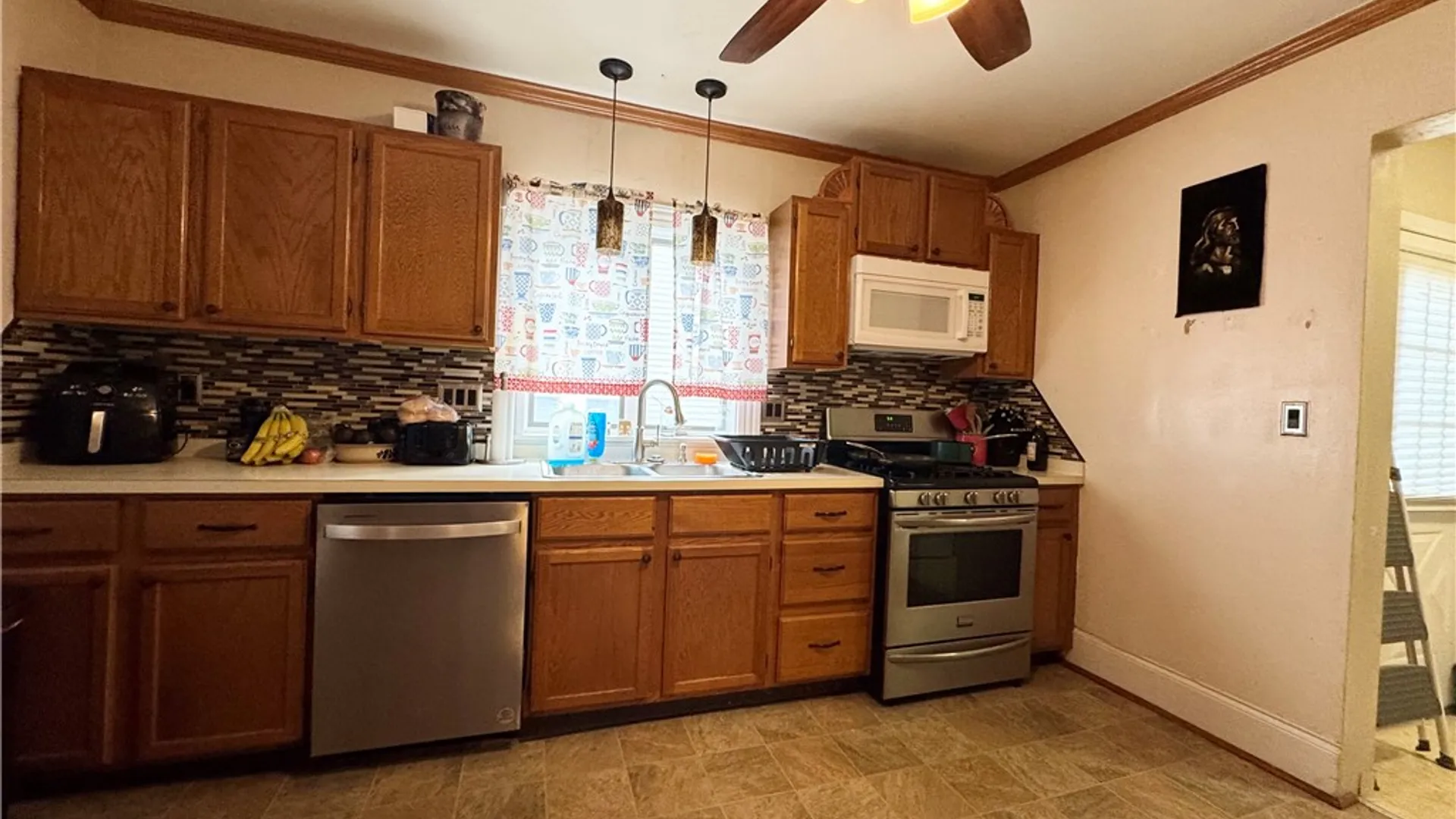 Property at 19 Cady Street, Auburn, NY 13021 4