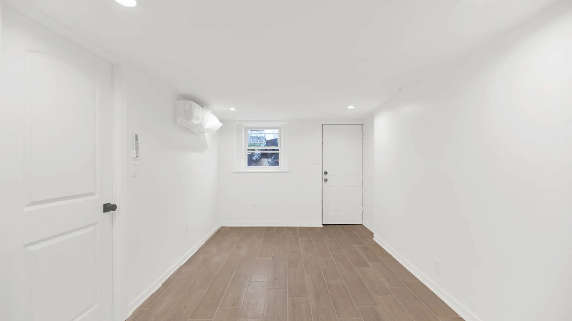 Property at 560 east 80 street, brooklyn, NY 11236 11