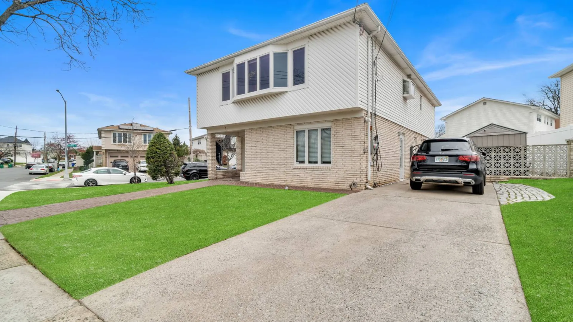 Property at 77 Levit Ave, Staten Island, NY 10314 4