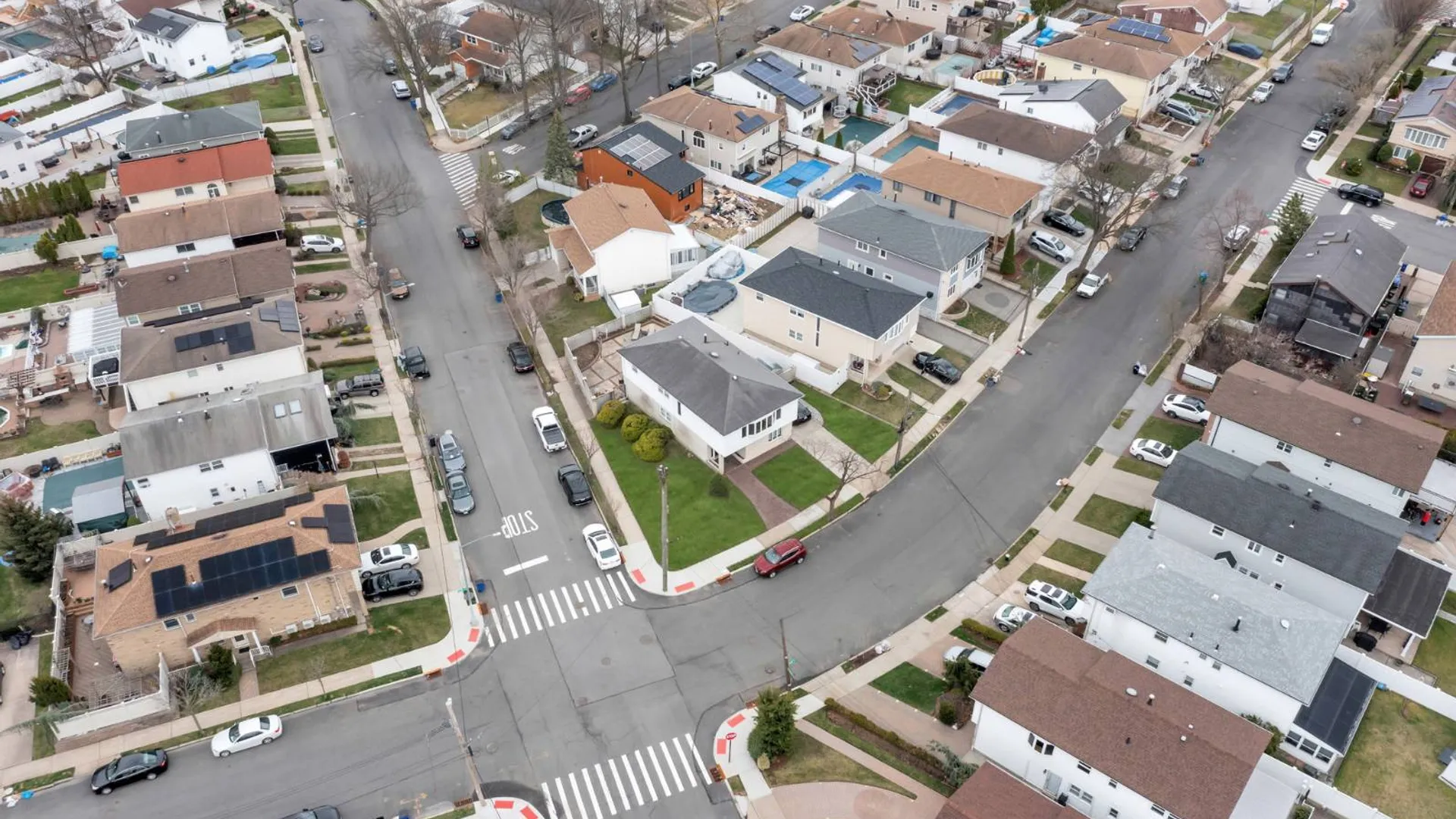 Property at 77 Levit Ave, Staten Island, NY 10314 66
