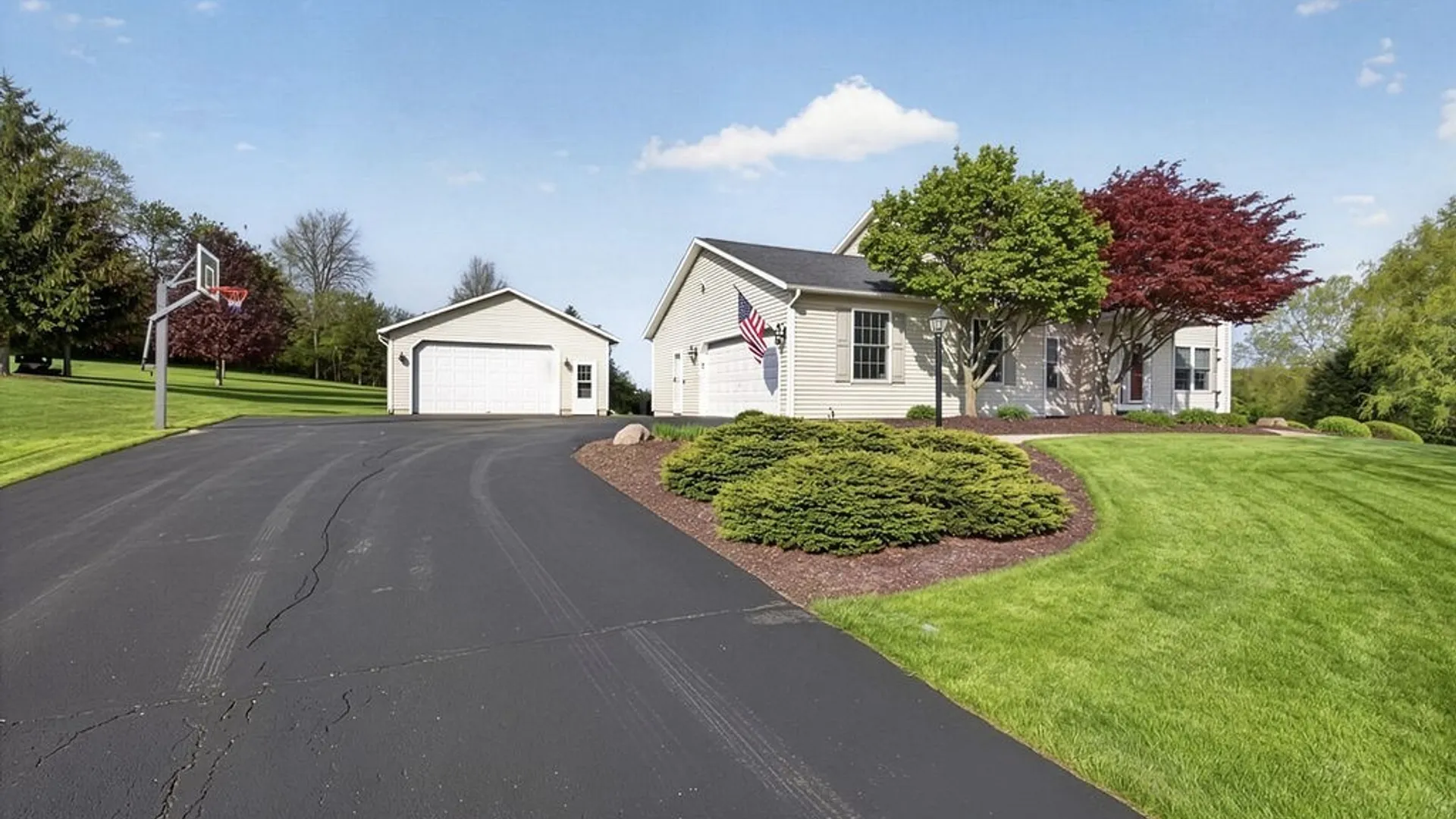 Property at 126 Snowflake Circle, Camillus, NY 13031 4