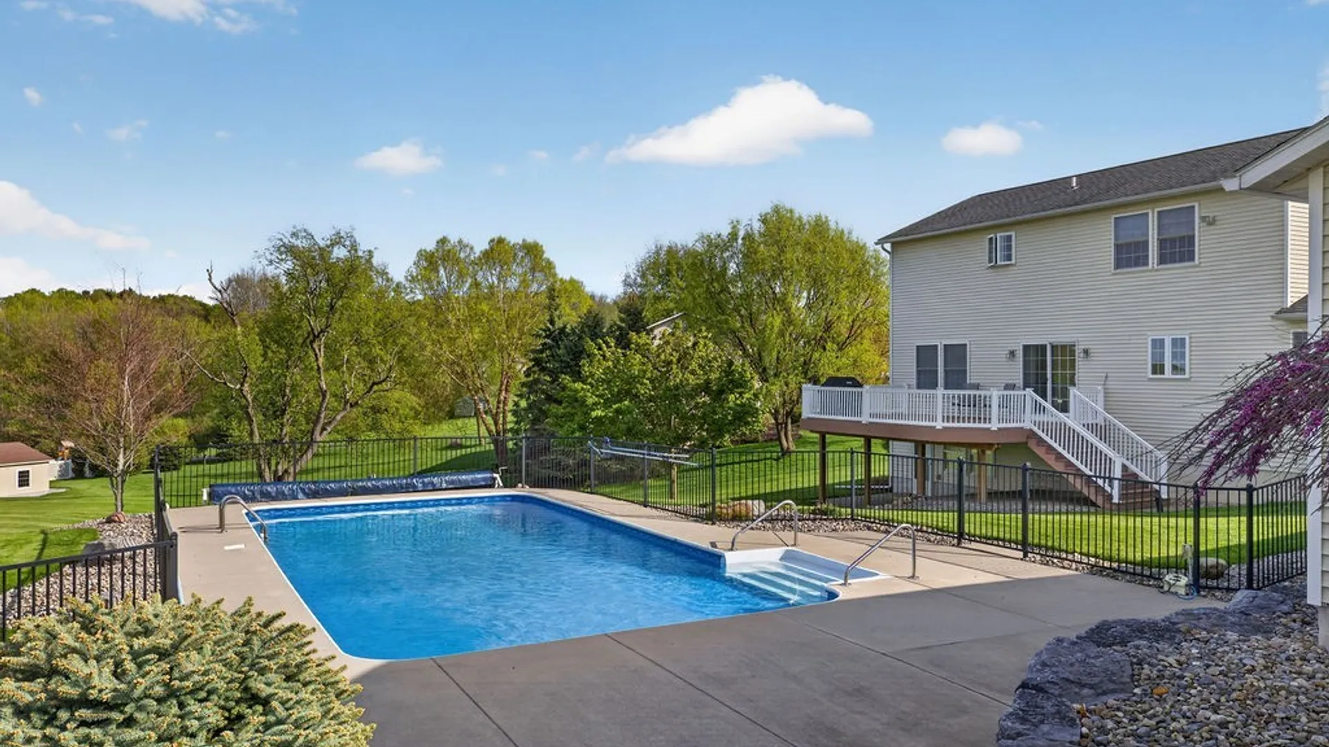 Property at 126 Snowflake Circle, Camillus, NY 13031 42