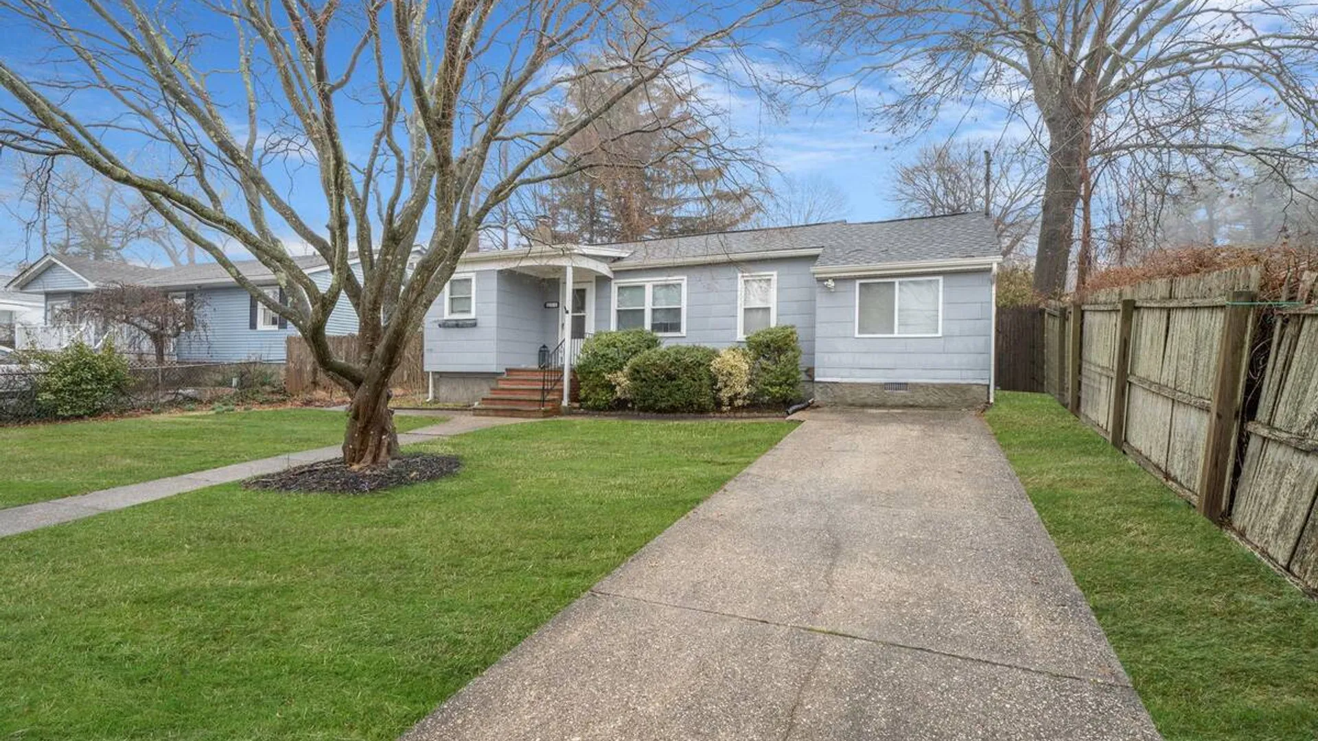 Property at 11 Rosemont Avenue, Farmingville, NY 11738 3