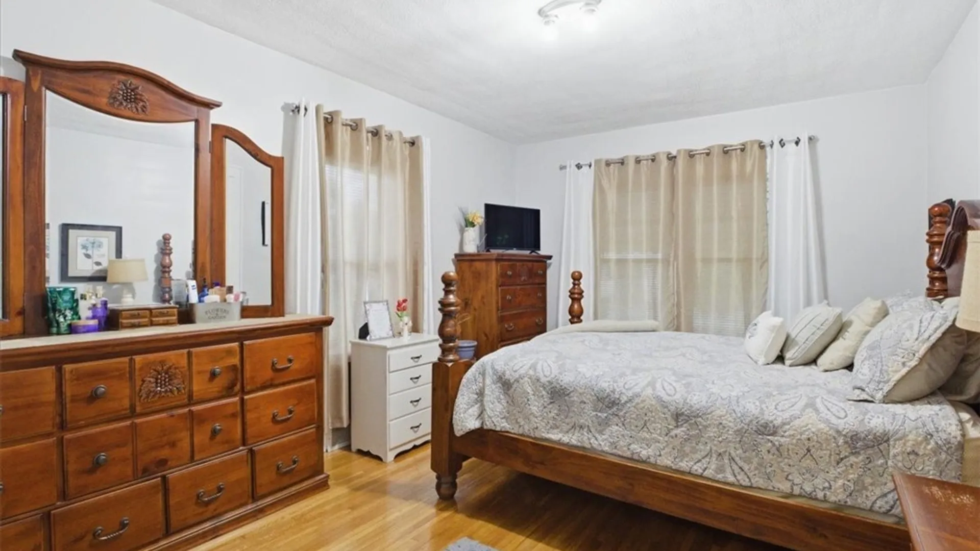 Property at 2487 South Avenue, Niagara Falls, NY 14305 16