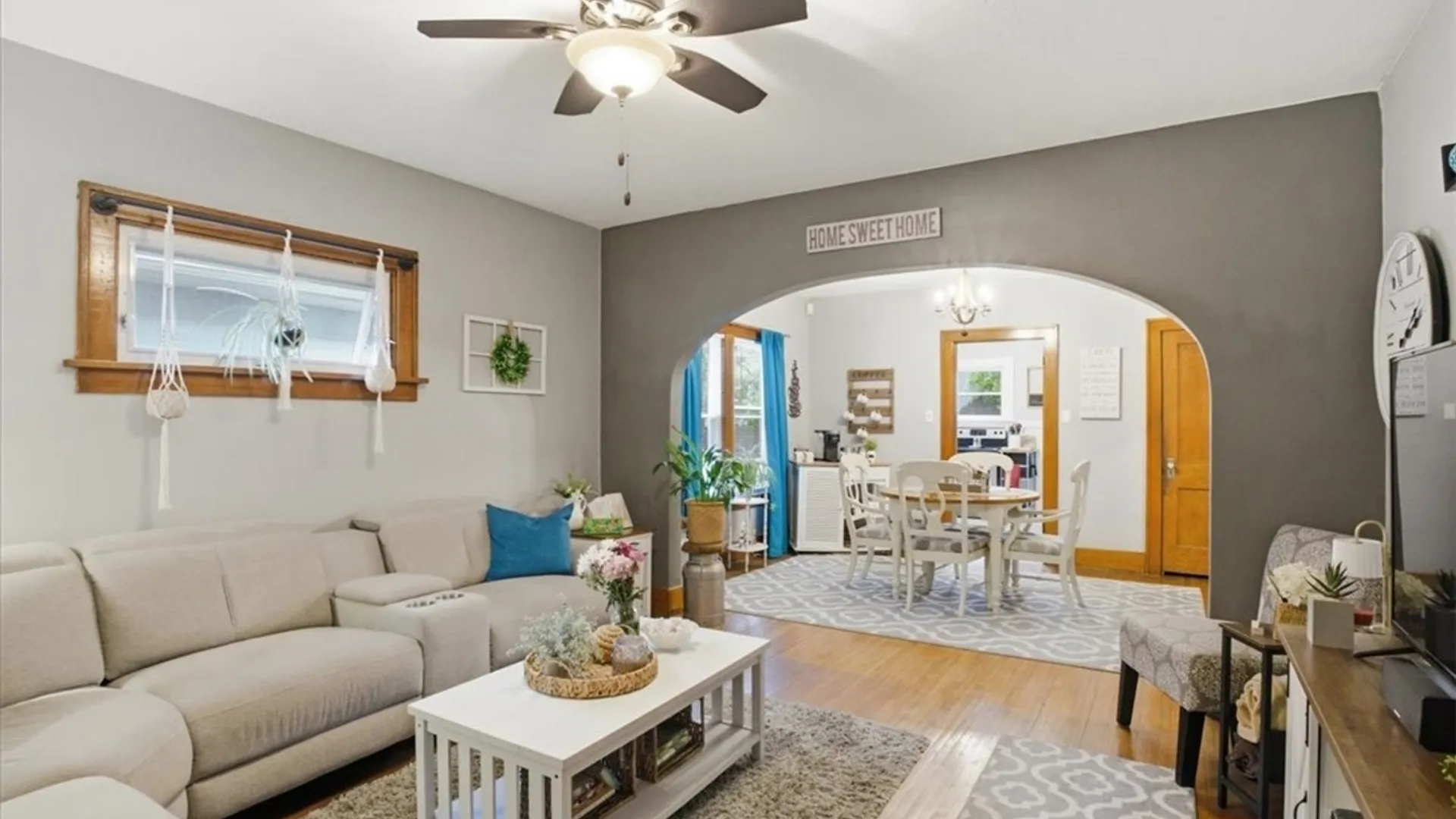 Property at 2487 South Avenue, Niagara Falls, NY 14305 3
