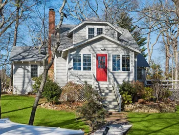 Property at 6 PRIVATE ROW, Hampton Bays, NY 11946