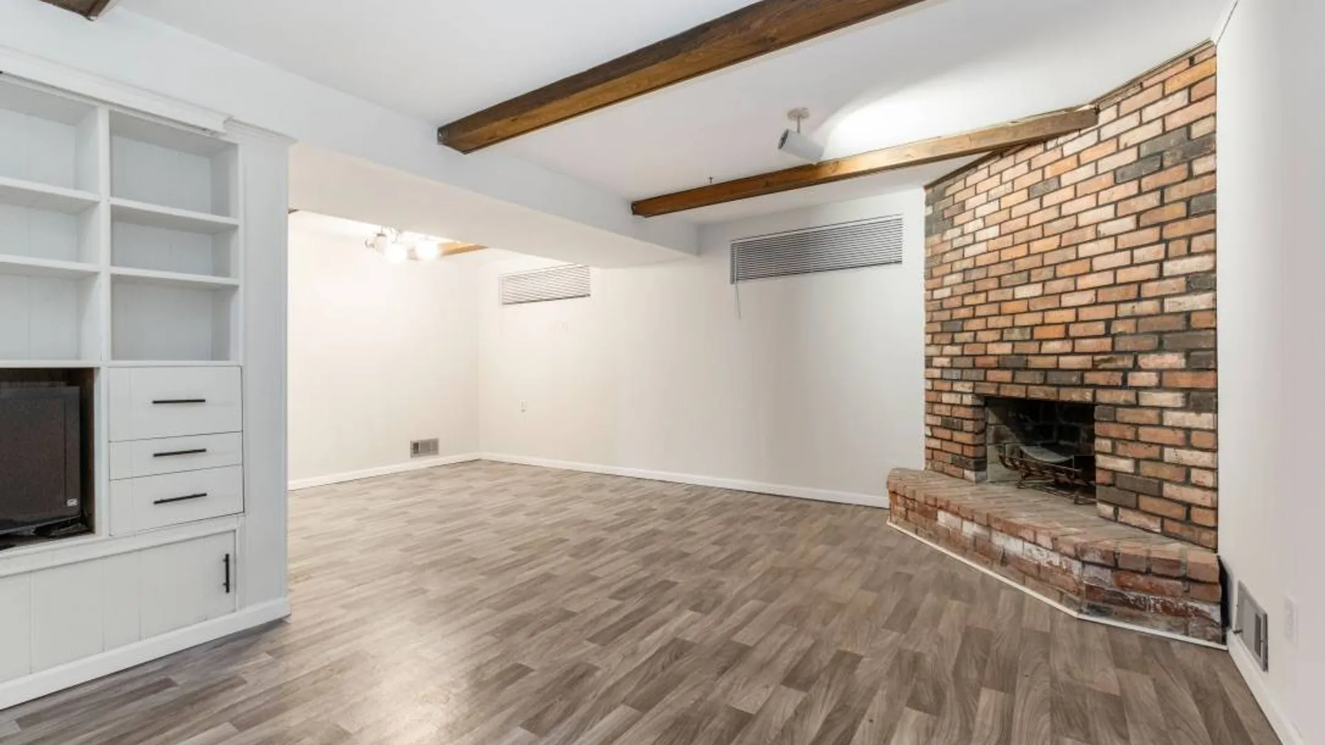 Property at 215-03 17th Avenue, Bayside, NY 11360 16