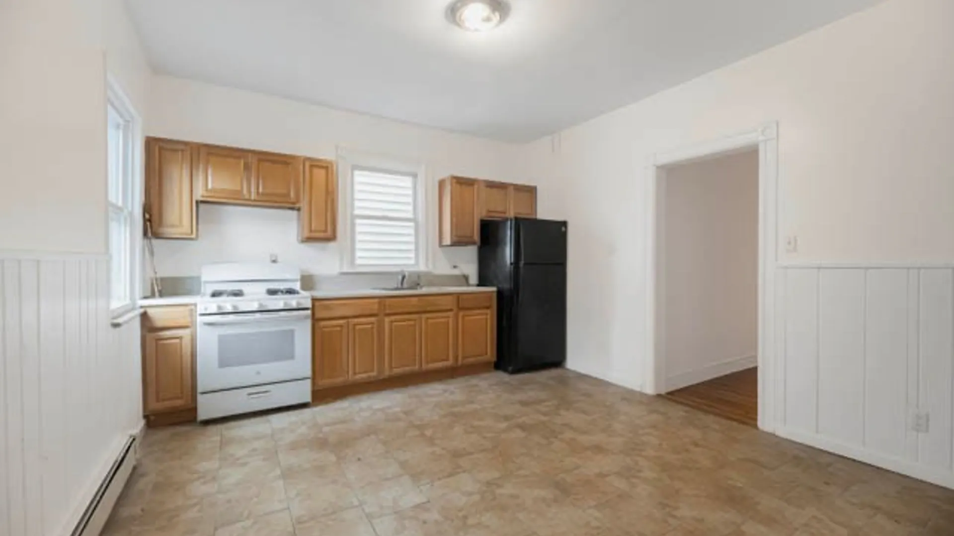 Property at 13 Beach St, Mount Vernon, NY 10550 13