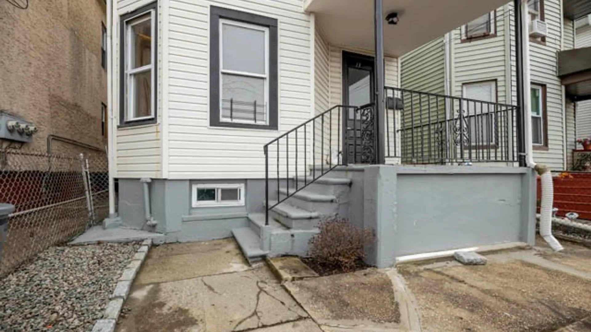 Property at 13 Beach St, Mount Vernon, NY 10550 3