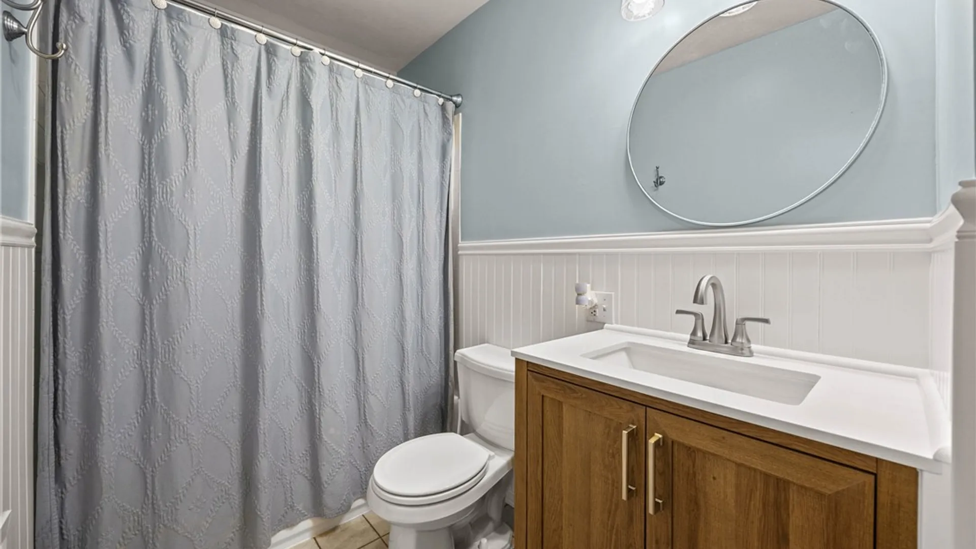 Property at 8 Westwood Drive, Auburn, NY 13021 14