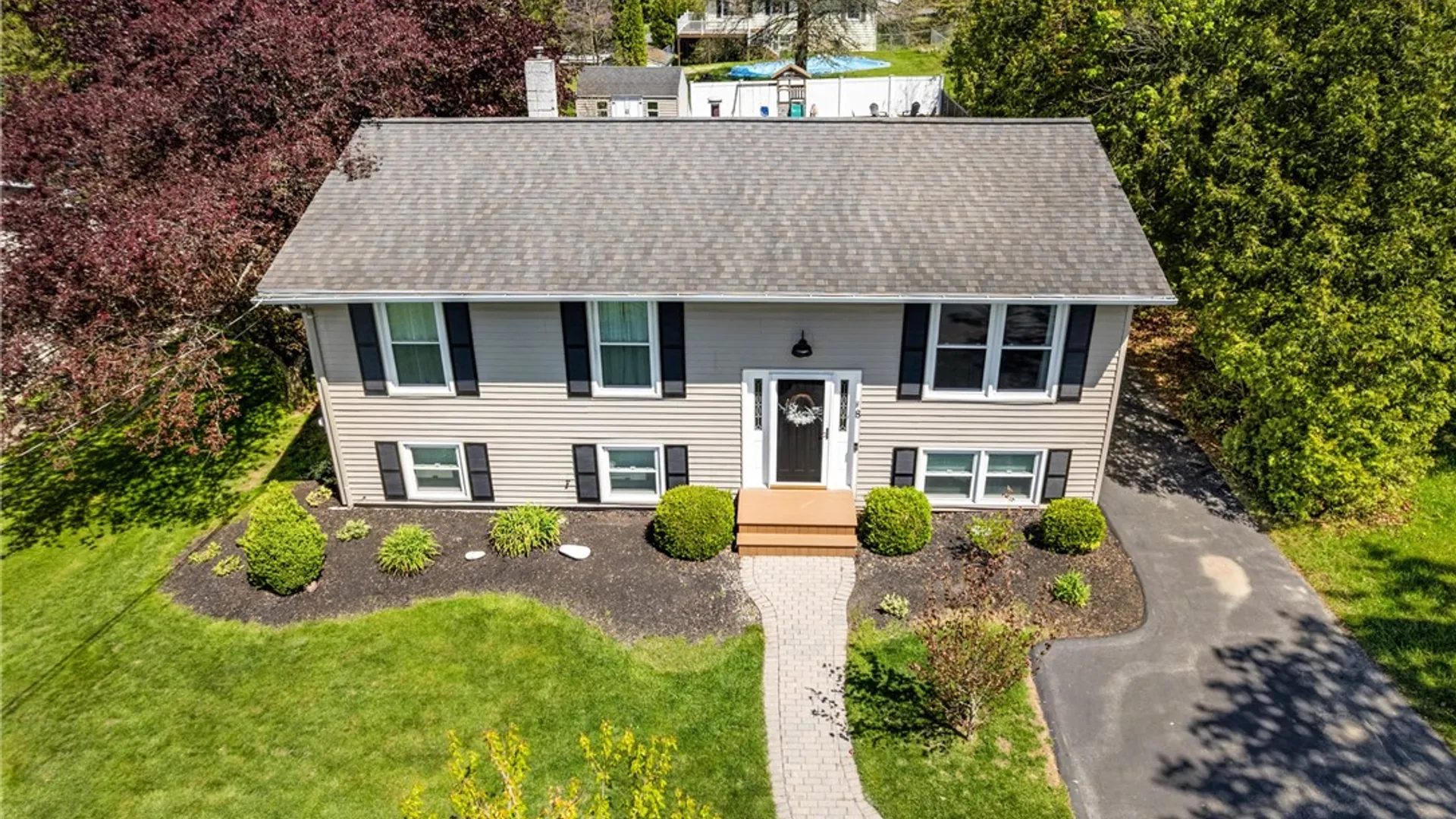 Property at 8 Westwood Drive, Auburn, NY 13021 33