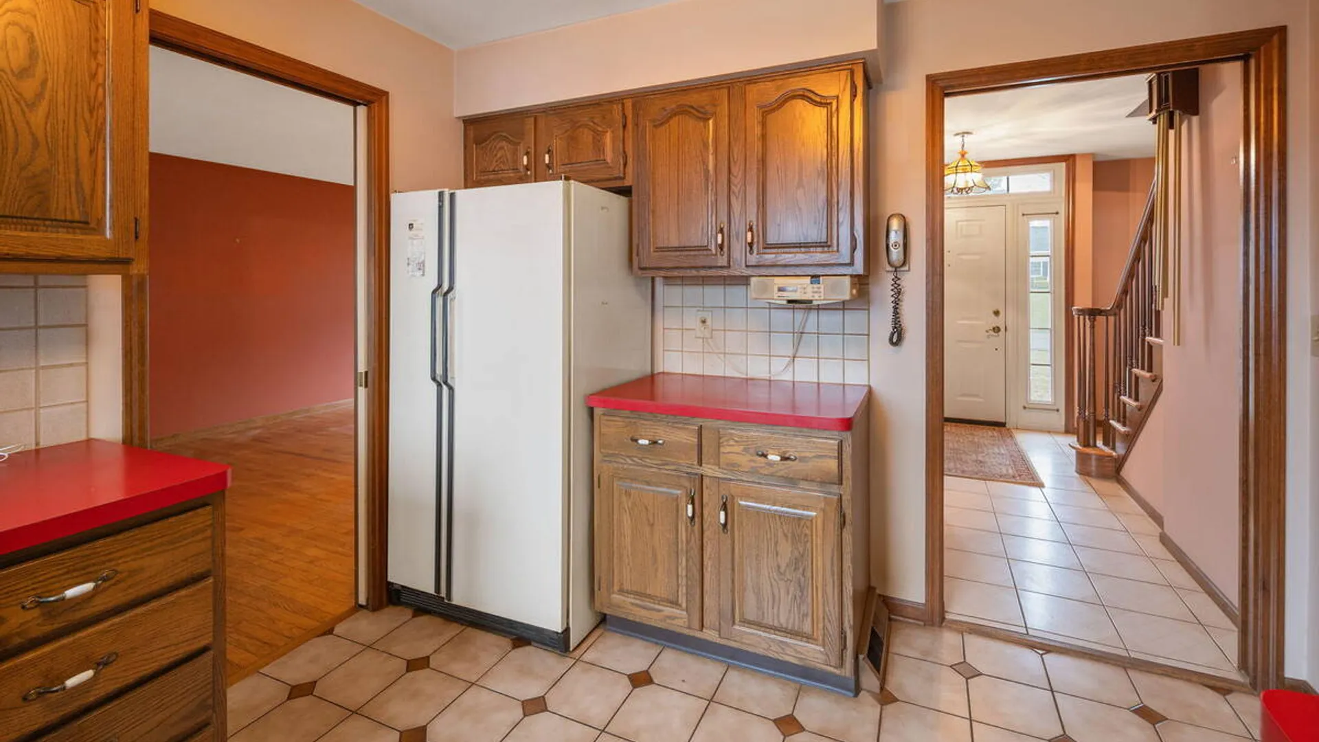 Property at 2 Georgian Terrace, Colonie, NY 12211 12