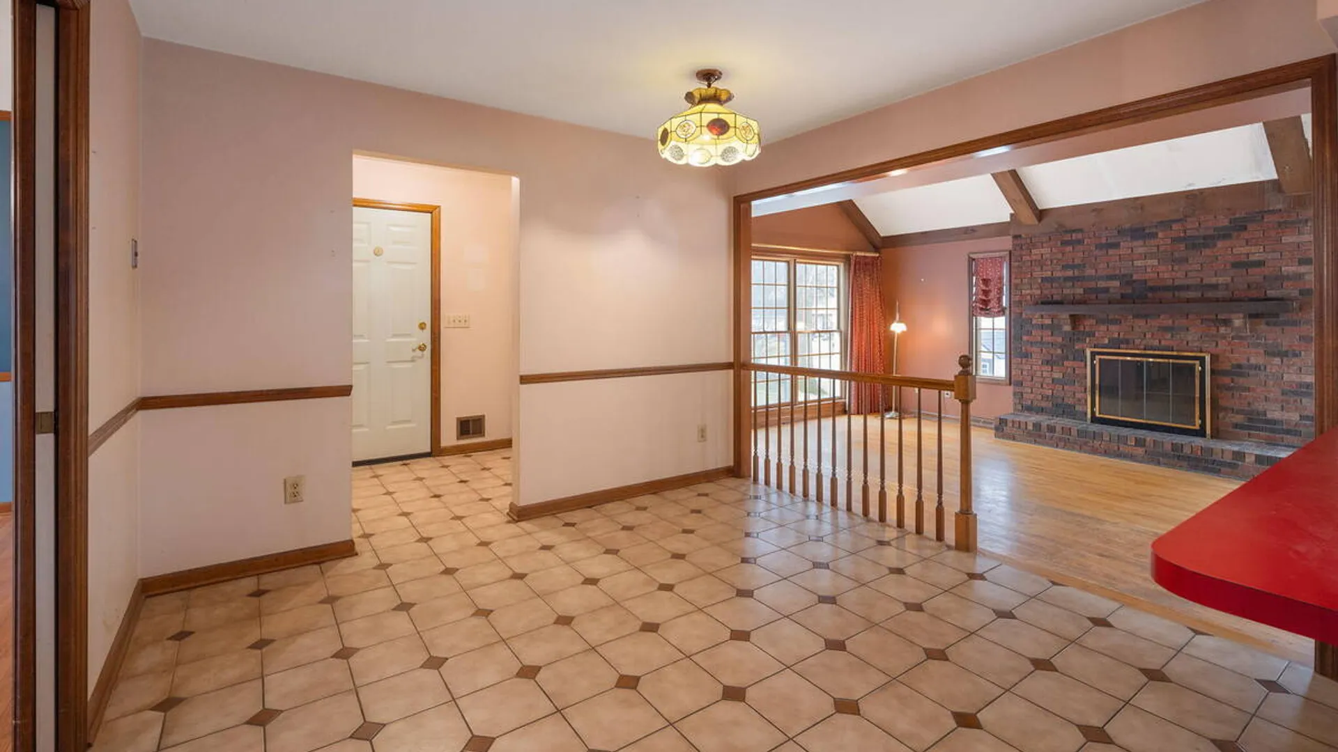 Property at 2 Georgian Terrace, Colonie, NY 12211 13