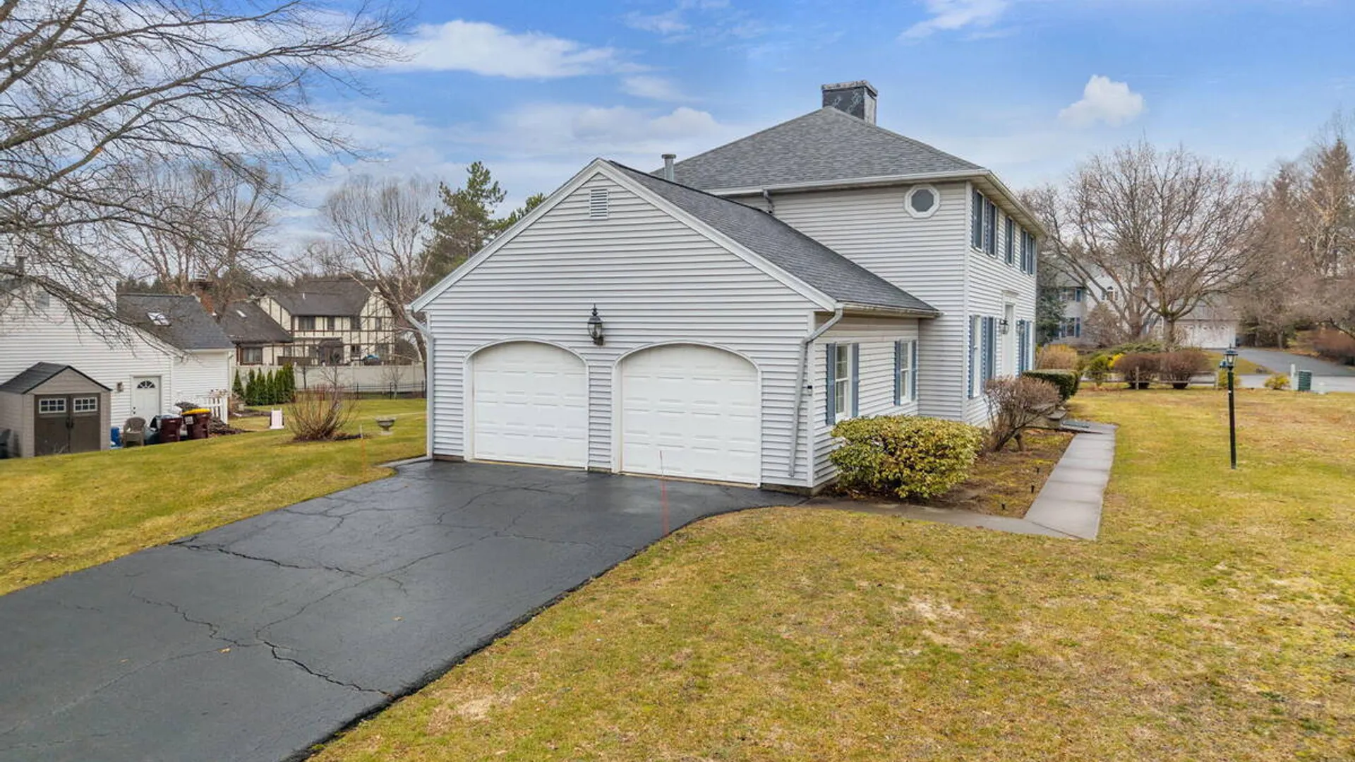 Property at 2 Georgian Terrace, Colonie, NY 12211 52