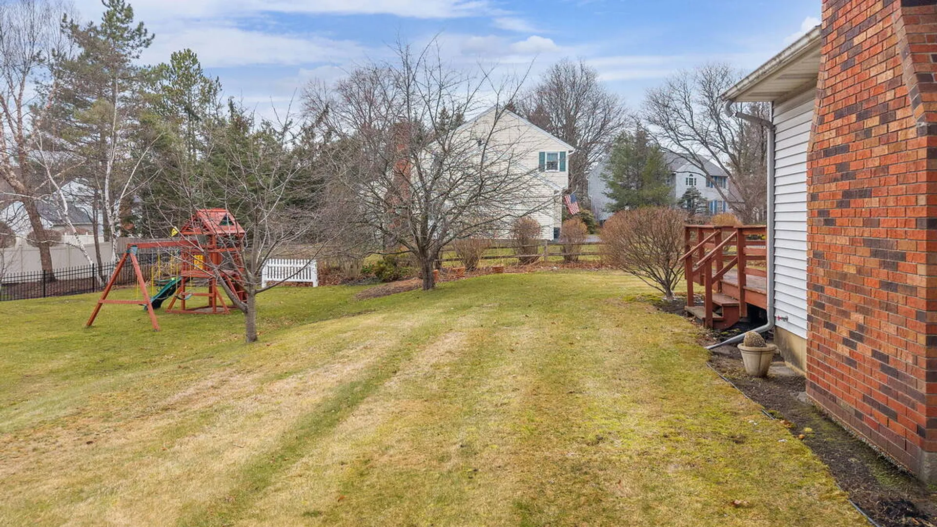 Property at 2 Georgian Terrace, Colonie, NY 12211 56