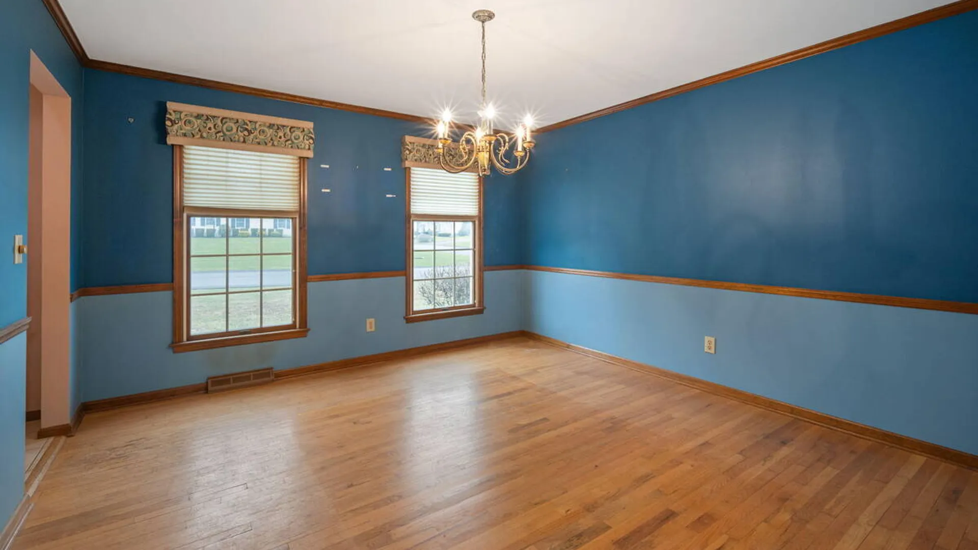 Property at 2 Georgian Terrace, Colonie, NY 12211 8